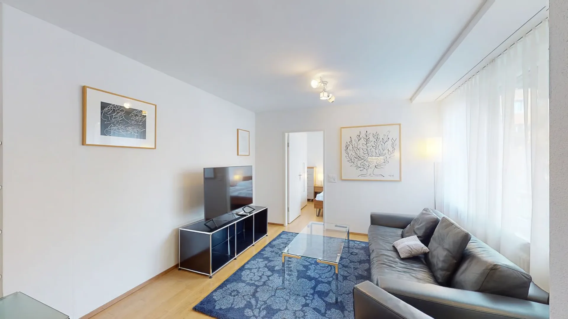 Stilvolle 2-Zimmer-Wohnung mit Balkon in Zürich Wiedikon