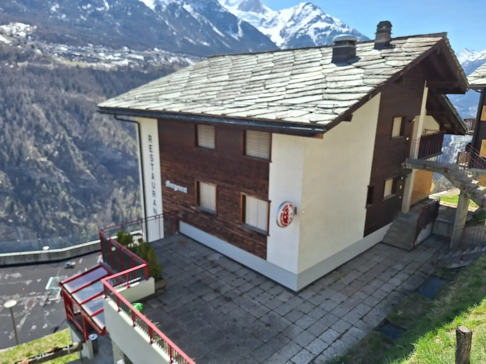 Mitarbeiterunterkunft - Personalhaus - Mehrfamilienhaus mit 540 m2 Nutzfläche,
