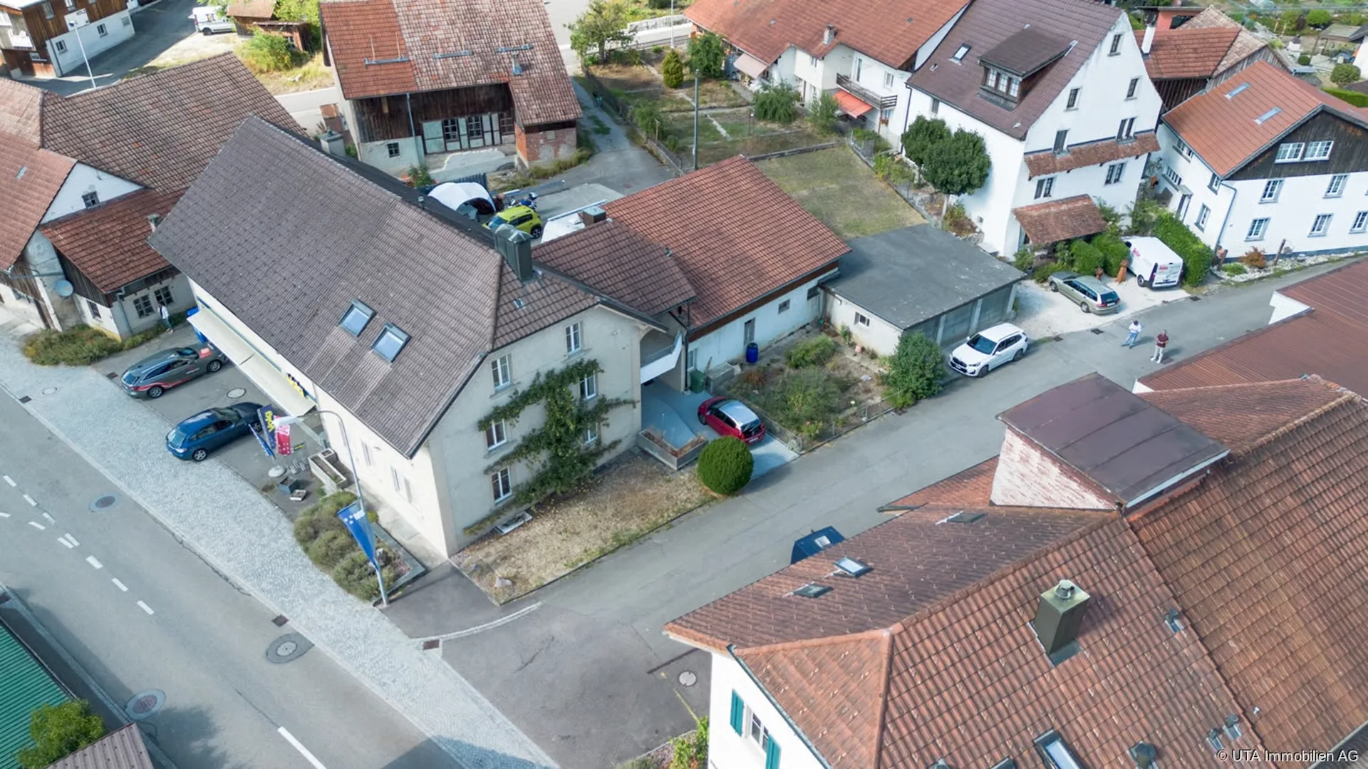 Zweifamilienhaus mit Charme und vielseitigen Nutzungsmöglichkeiten