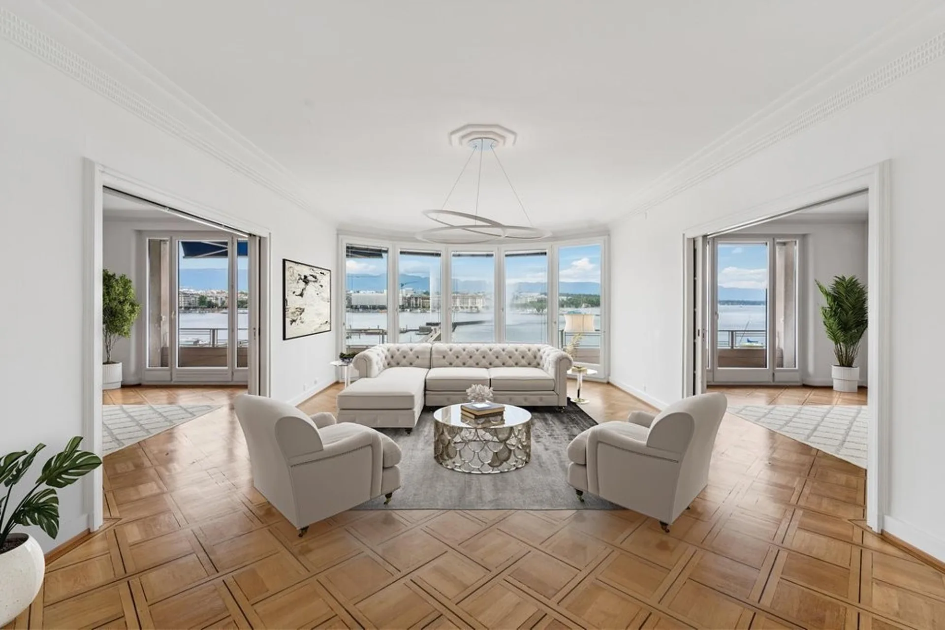 Prächtige 7-Zimmer-Wohnung mit Blick auf den See und den Springbrunnen