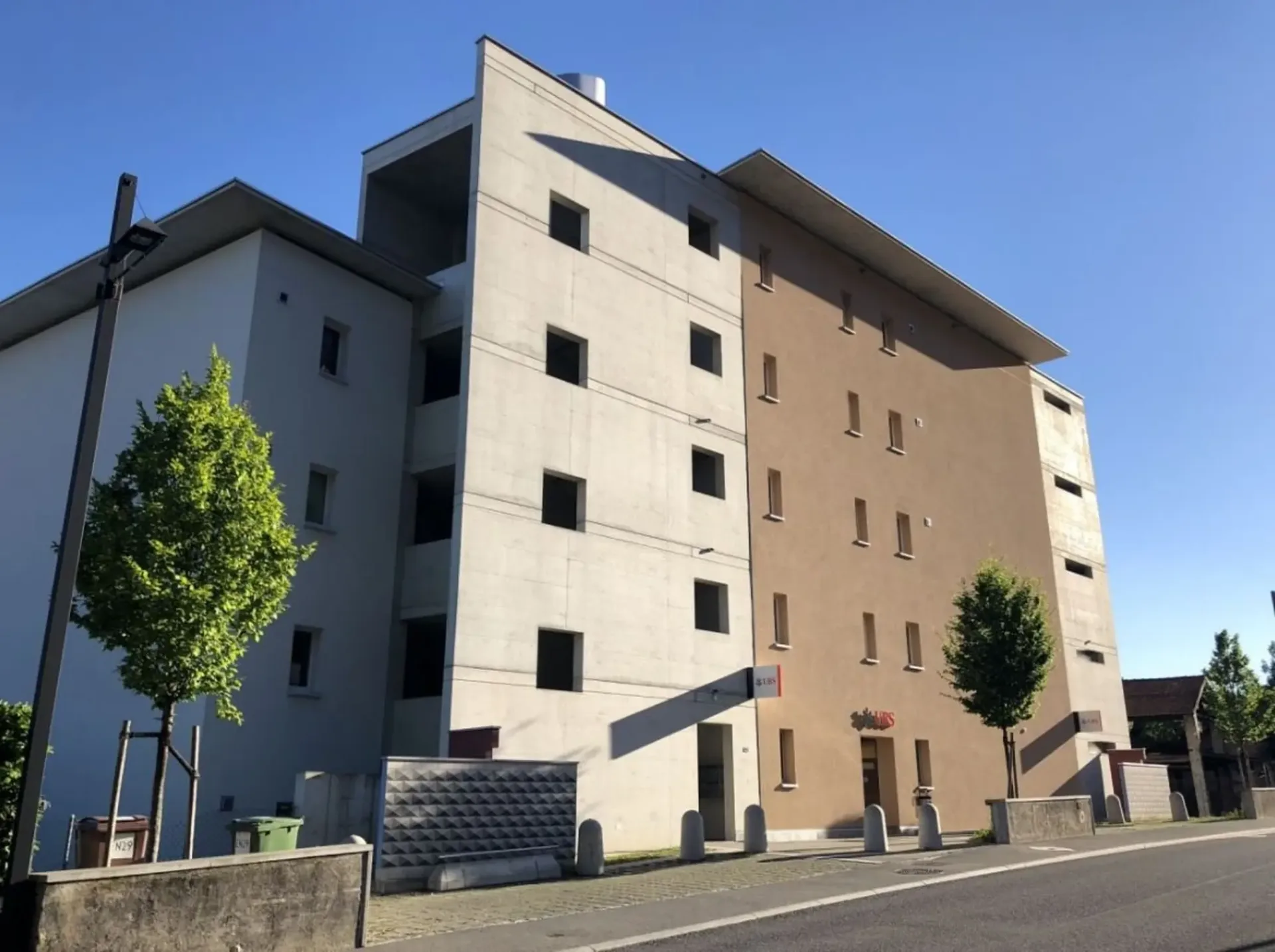 Büro-/Gewerbefläche in Gordola zu vermieten