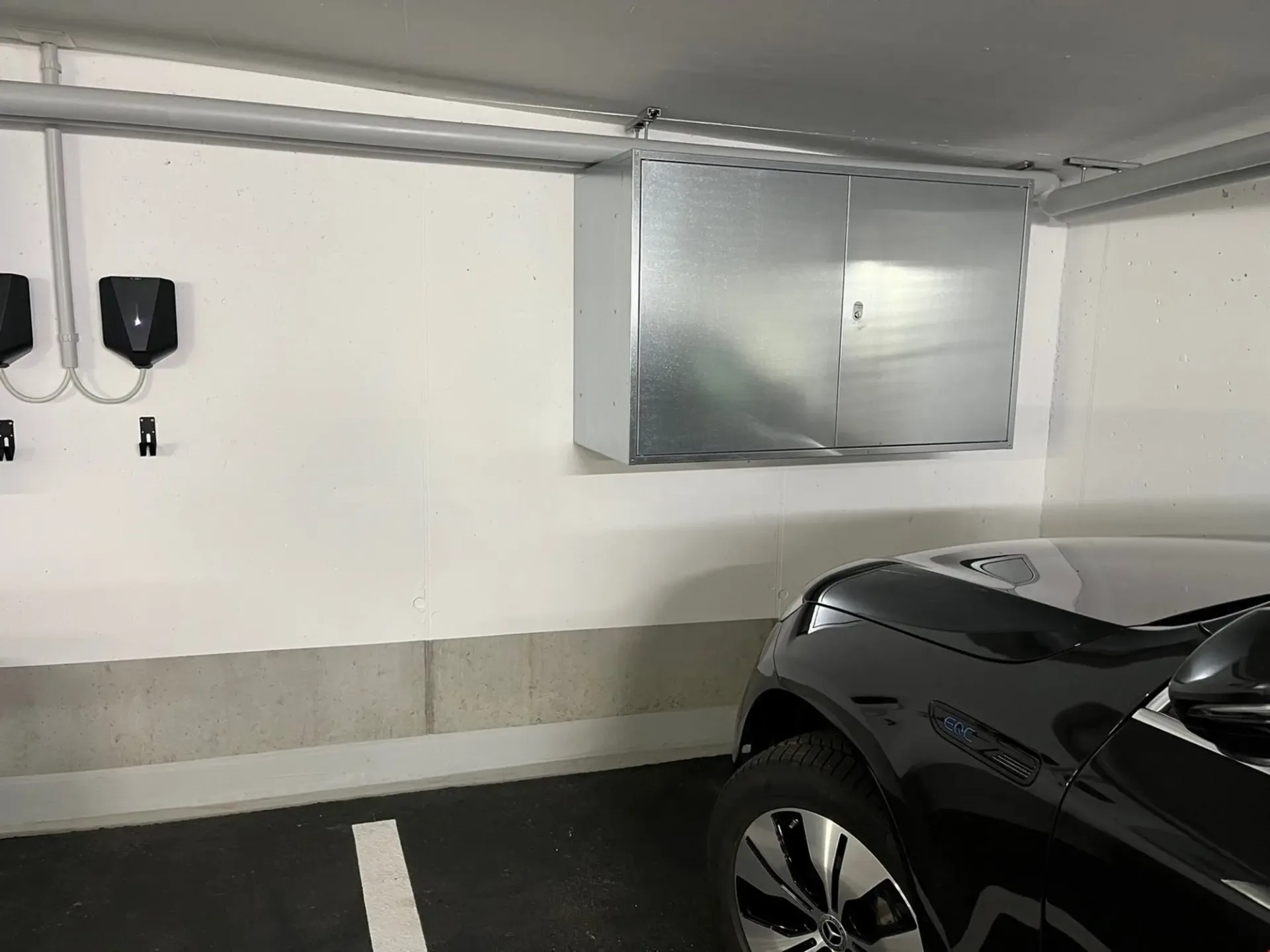 Einstellhallenplatz mit eigener E-Mobility-Ladestation