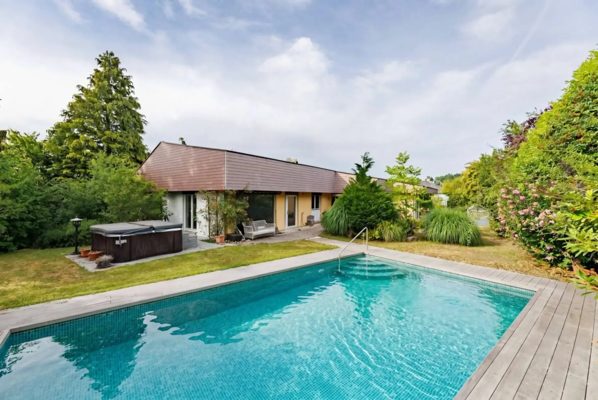 Einfamilienhaus mit idyllischer Ruhe in St. Silvester