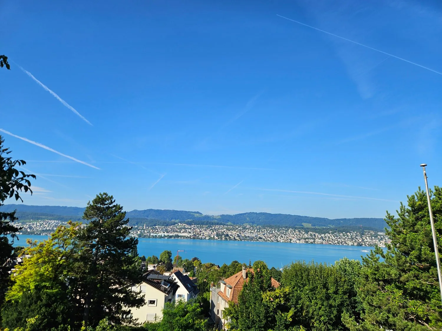 Traumhaftes Bauland mit Seeblick in Erlenbach ZH – 1'000 m² sofort verfügbar