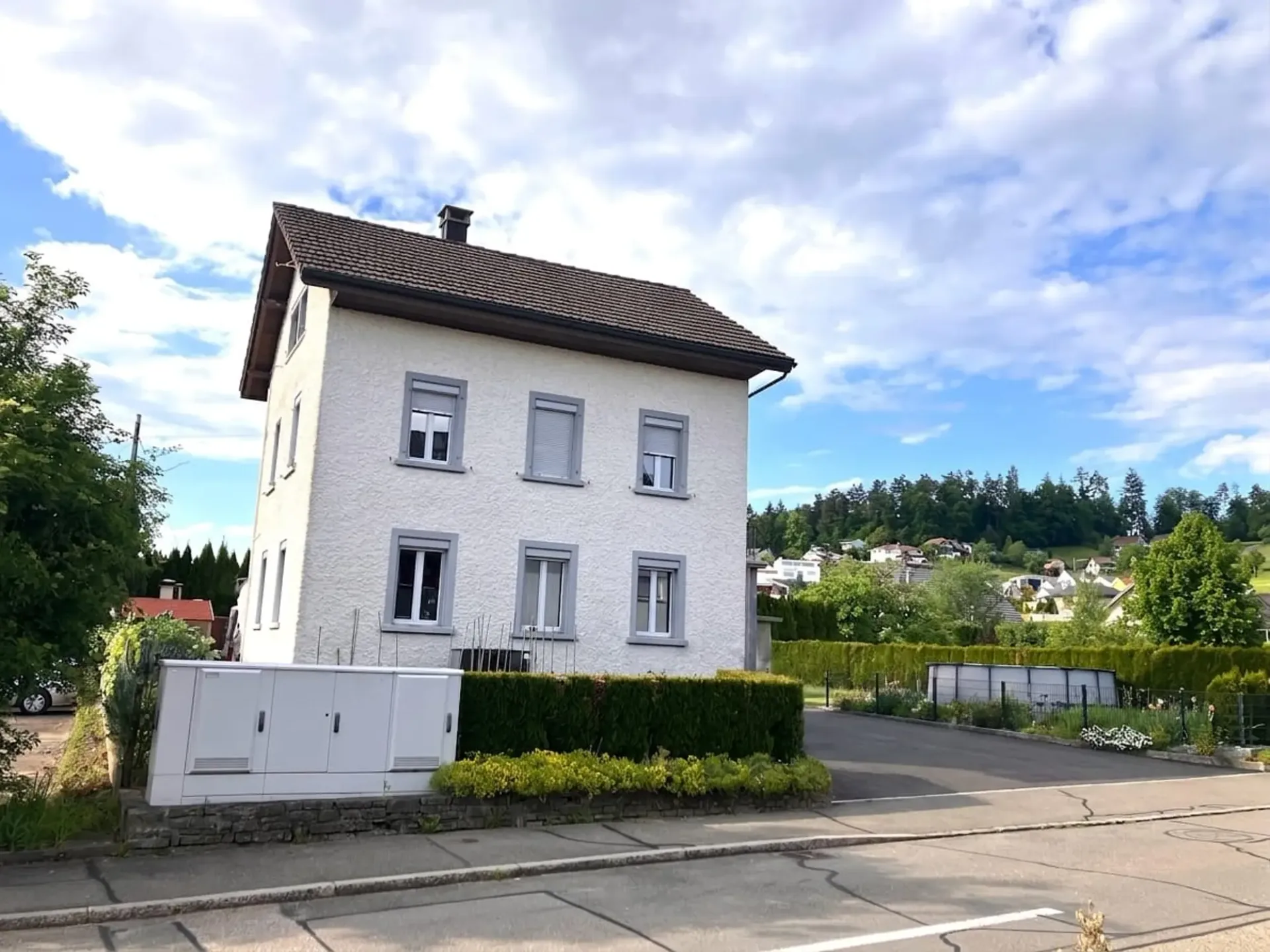Freistehendes 9-Zimmer-Haus mit Garten - neu für CHF 975'000.-