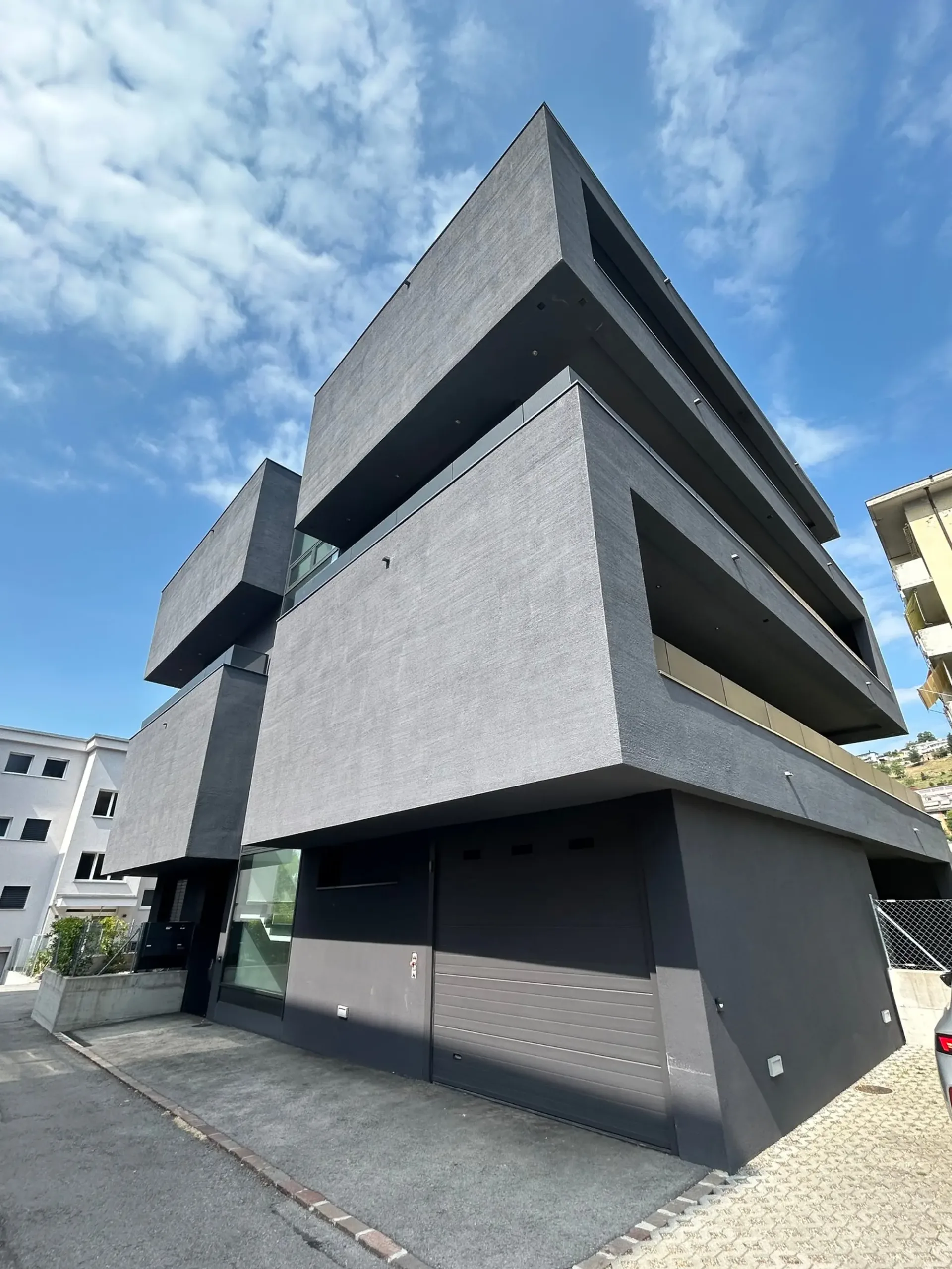 CANOBBIO - MODERNES 2.5-ZIMMER-WOHNUNG ZUM VERKAUF