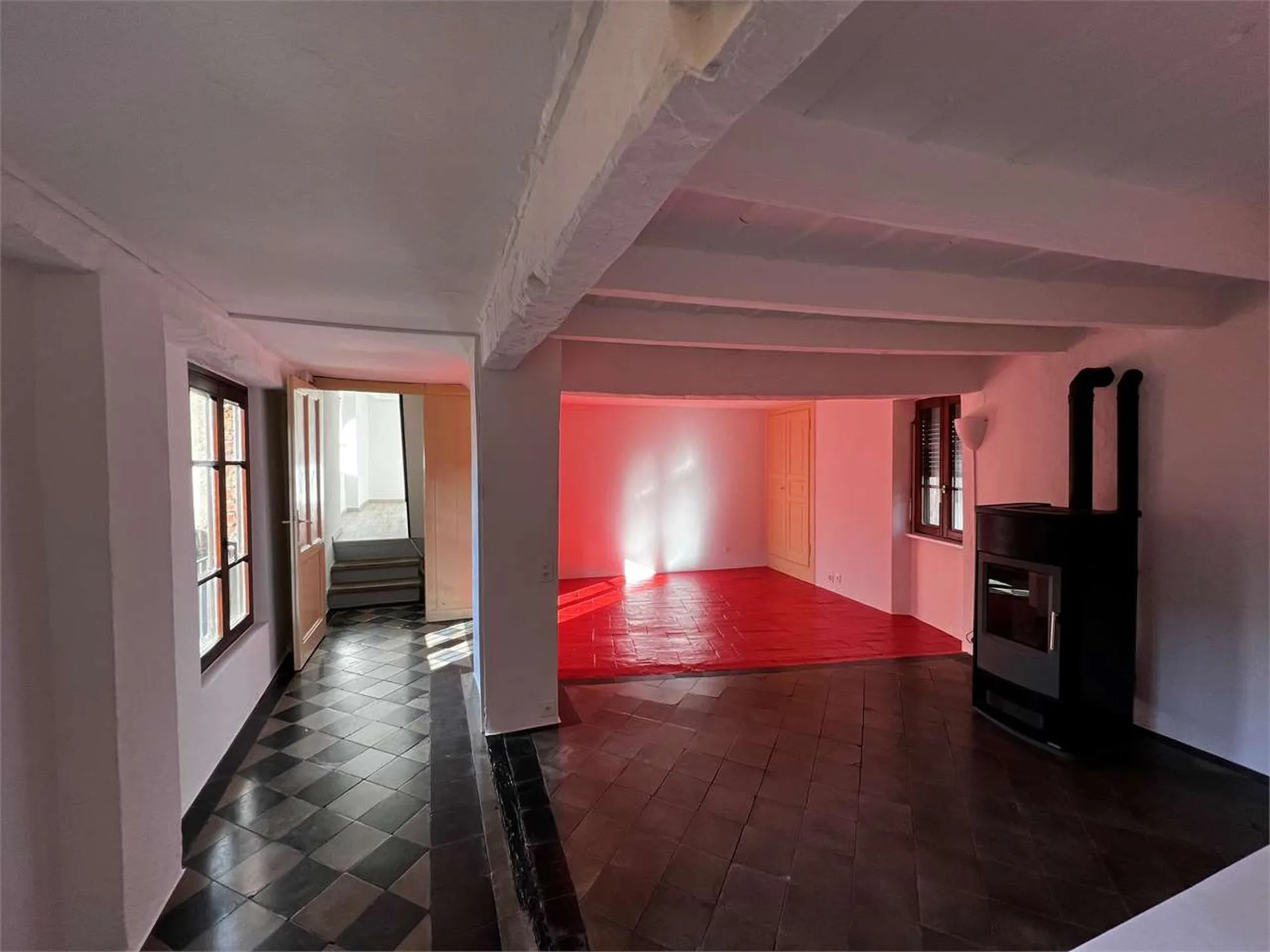 Sonvico, three-storey semi-detached house for rent