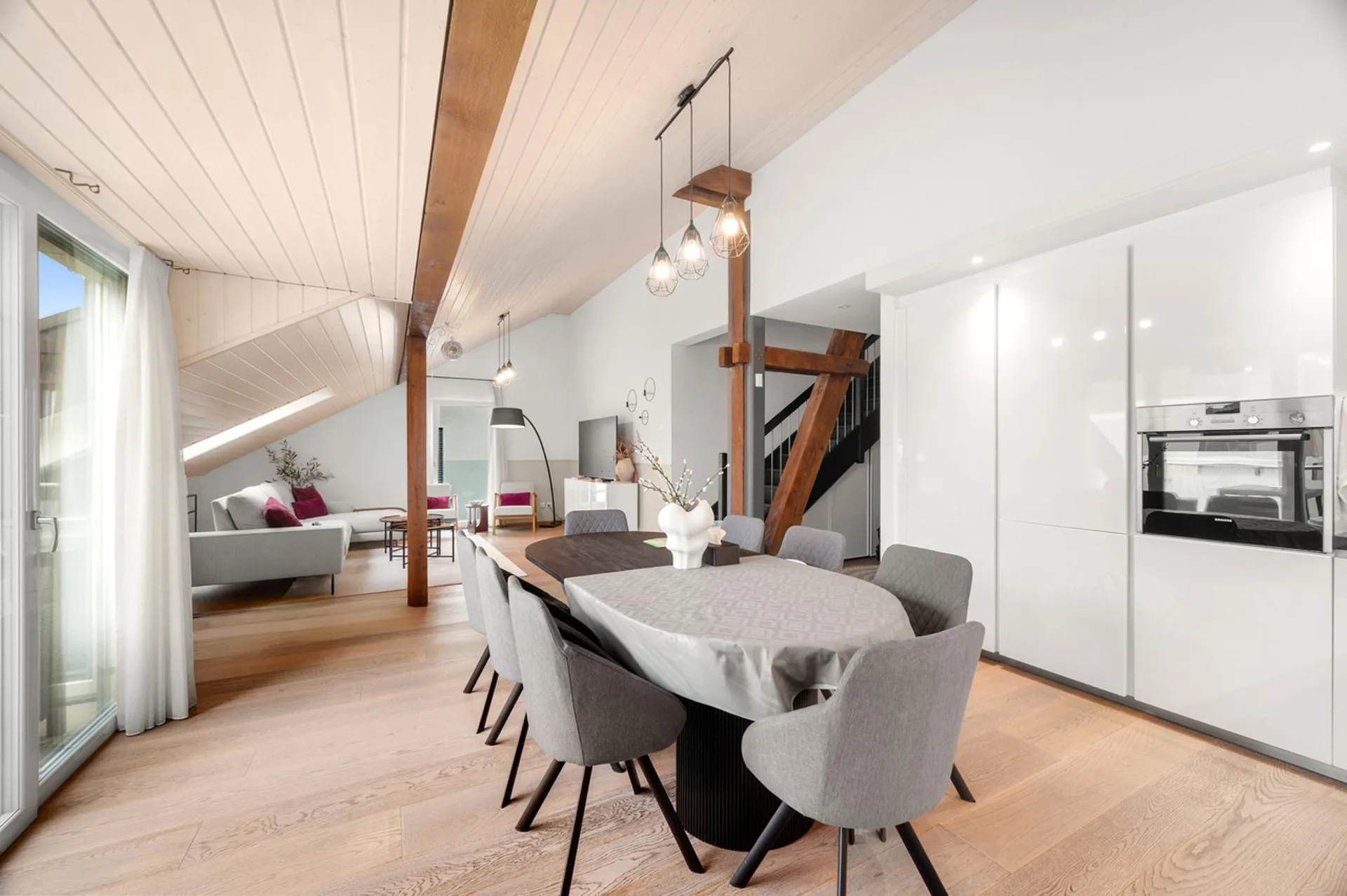 Zu verkaufen - Superbes Duplex von 4,5 Zimmern in Bulle mit atemberaubendem Blick auf den Moléson