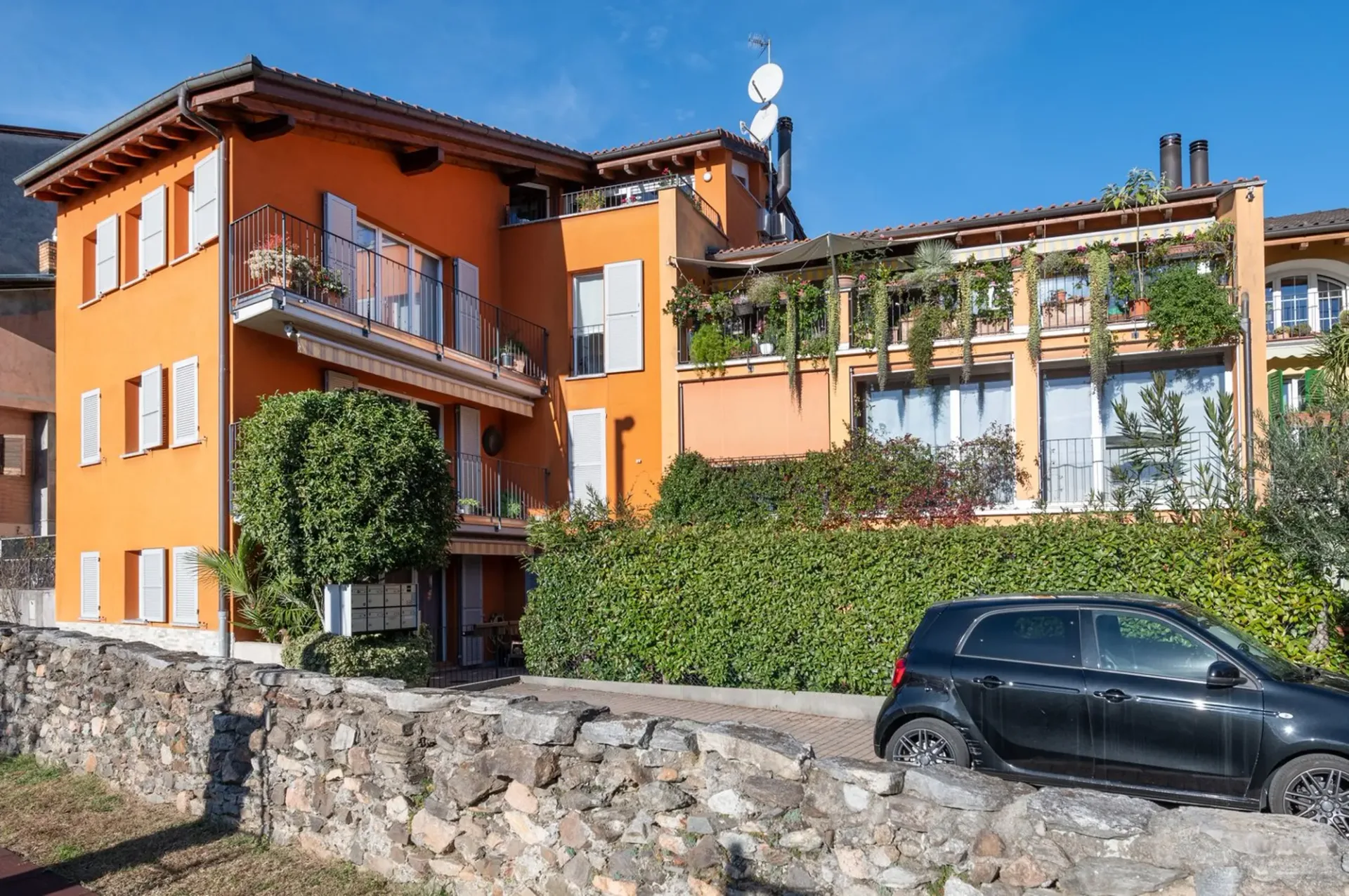 AGNO - 2-ZIMMER-WOHNUNG ZU VERMIETEN