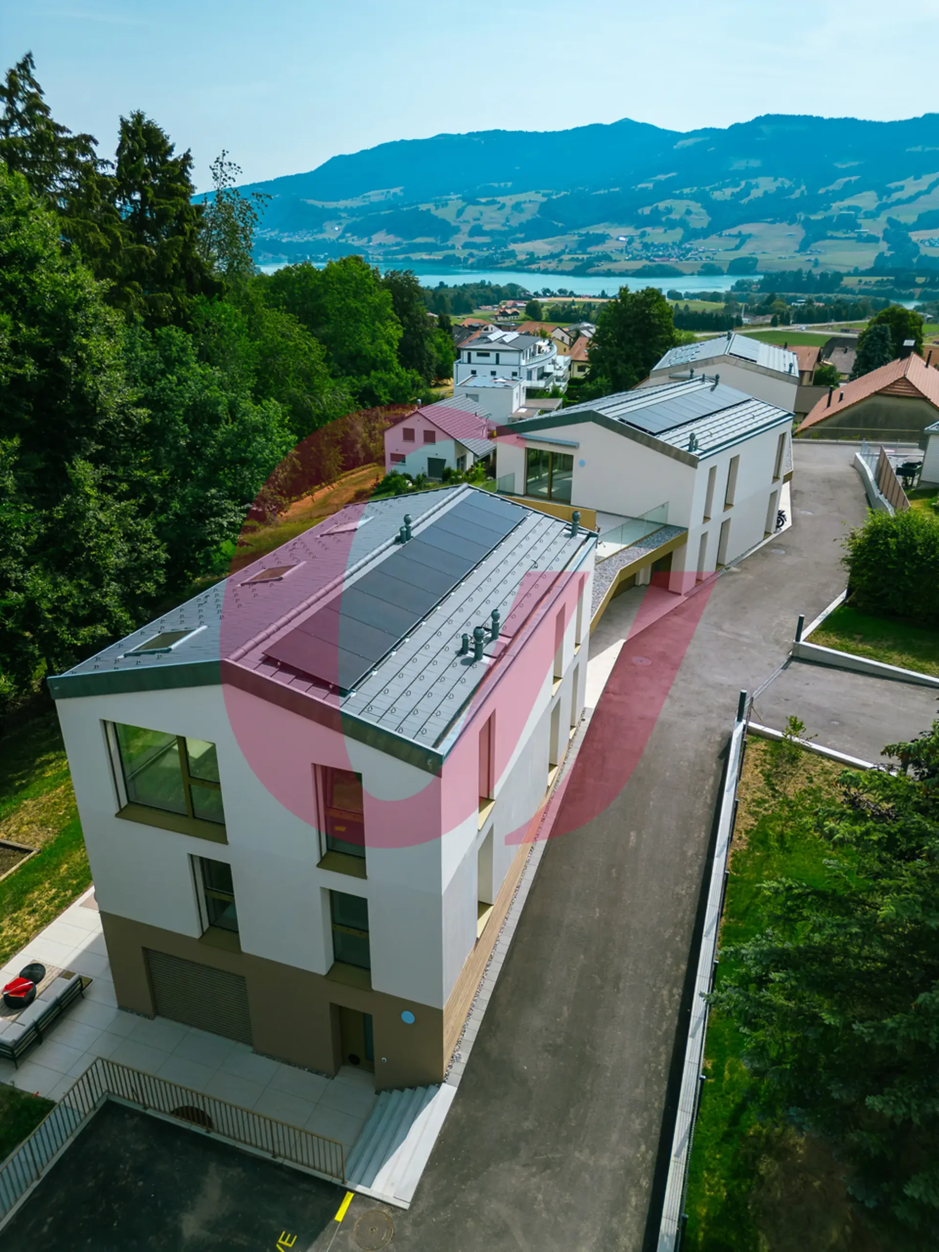 Außergewöhnliche Immobilien in Sorens!