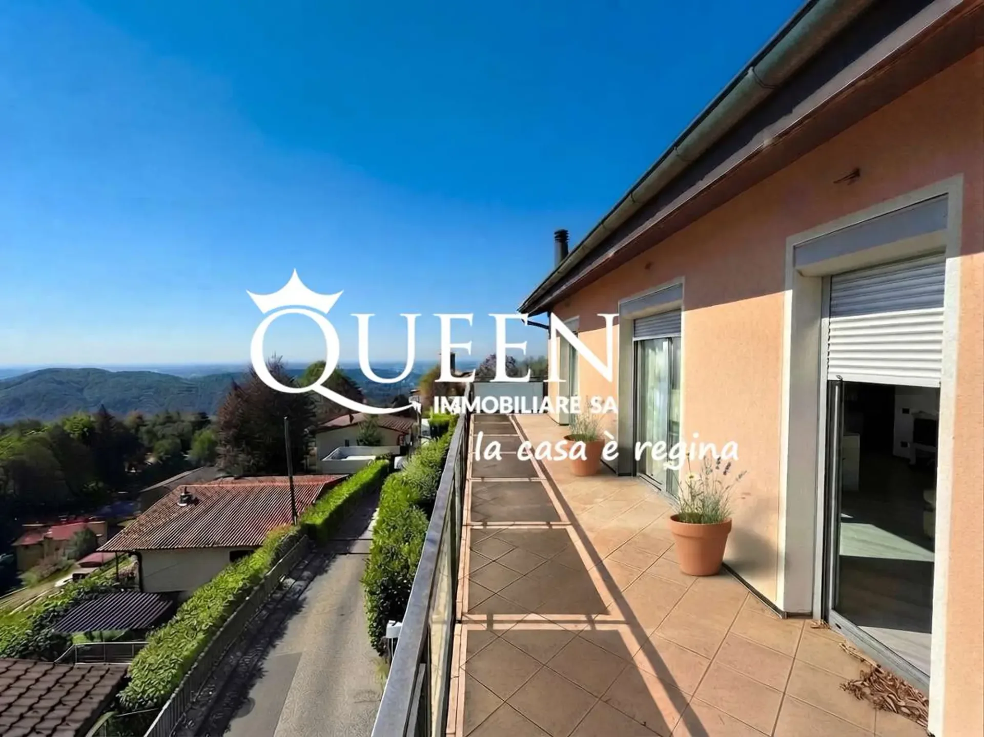Sagno: Panoramic house with 5.5 rooms, elevator and large garden