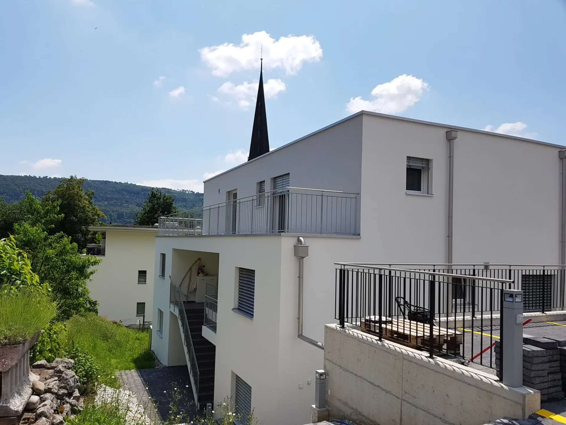 Incantevole appartamento mansardato di 3 locali a Wangen bei Olten – disponibile immediatamente!