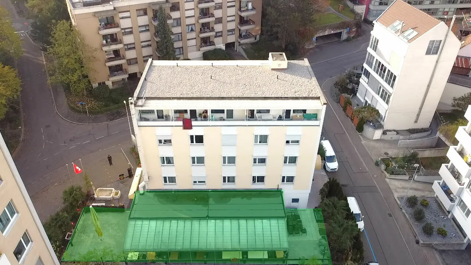 Restaurant à Louer : Emplacement Idéal et Grande Capacité