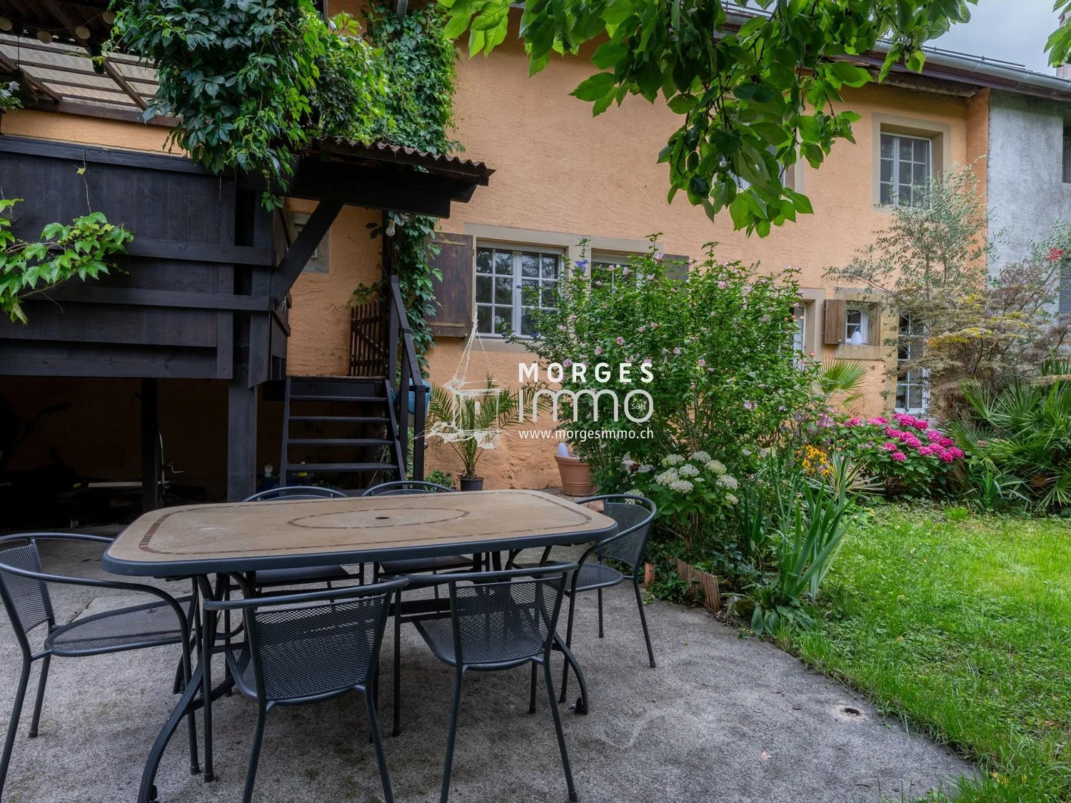 Duplex de charme avec jardin privatif