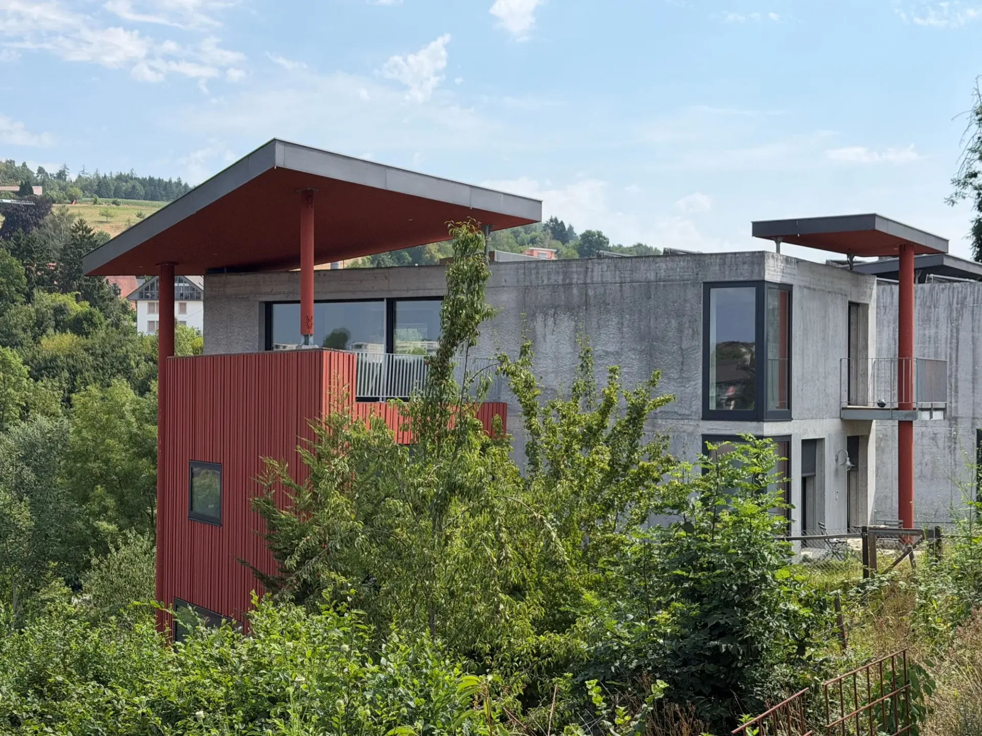Gediegen wohnen in einer modernen 7.5-Zimmer-Villa