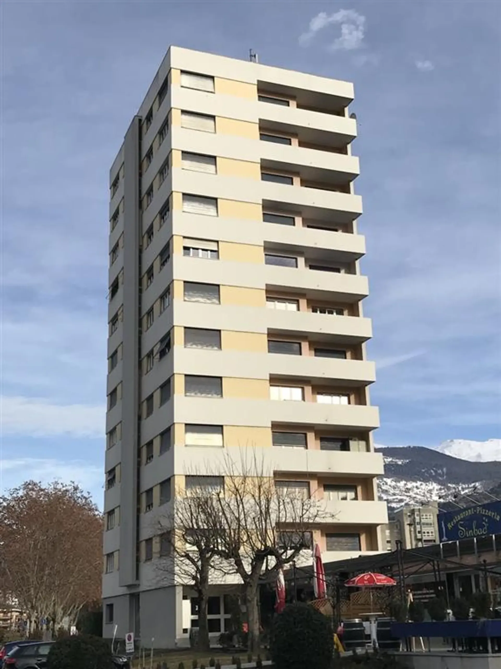Lokale, 160
