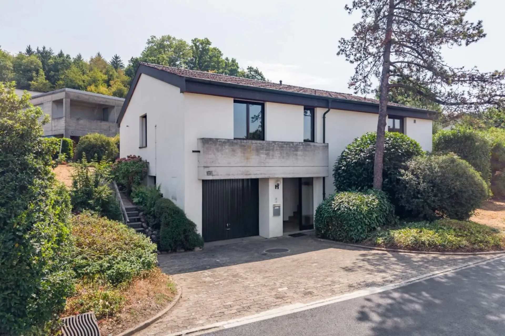 Maison unifamiliale dépendante de 6,5 pièces dans un quartier résidentiel privilégié
