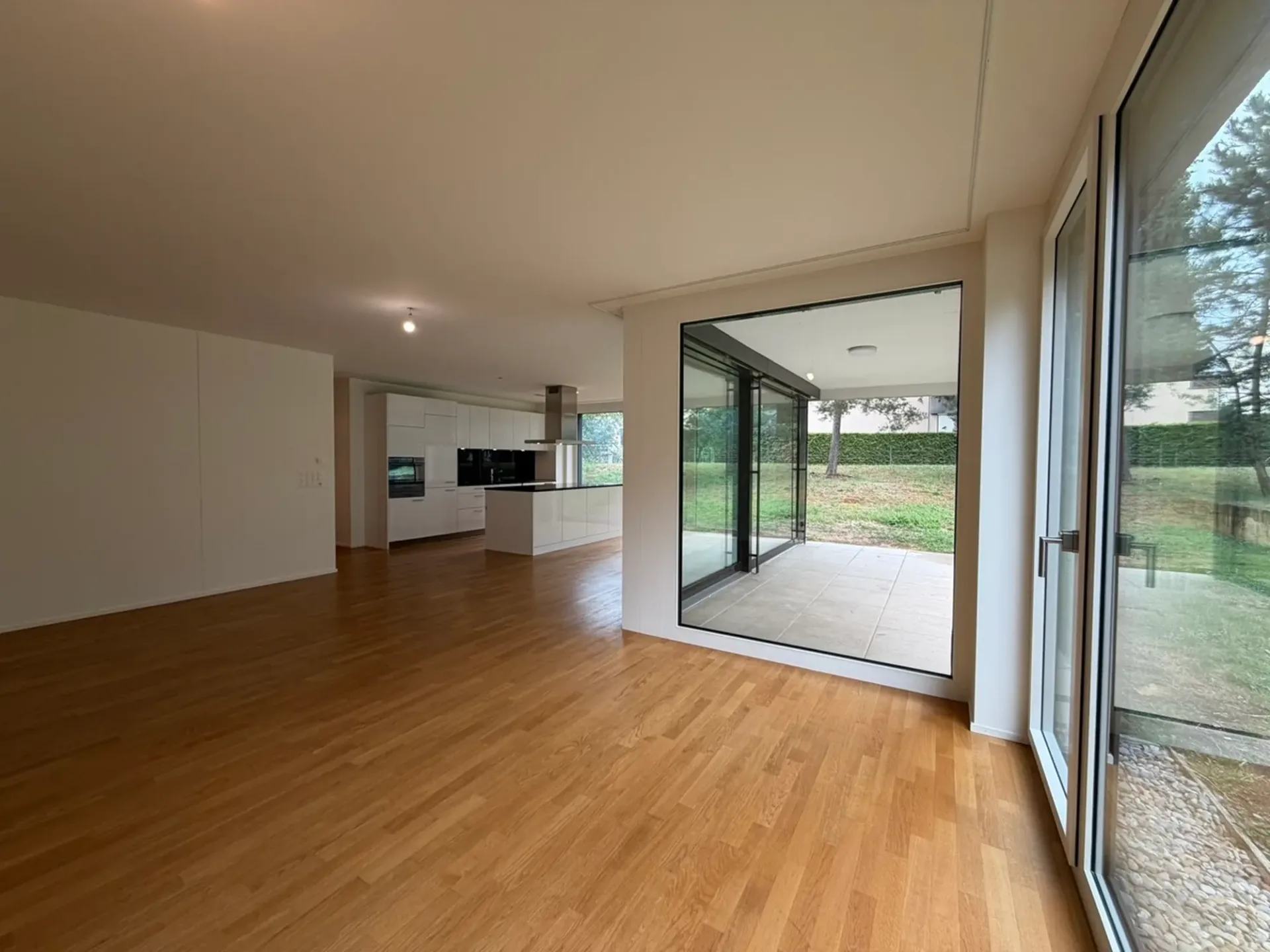 Willkommen in dieser modernen und grosszügigen 4.5-Zimmer-Wohnung