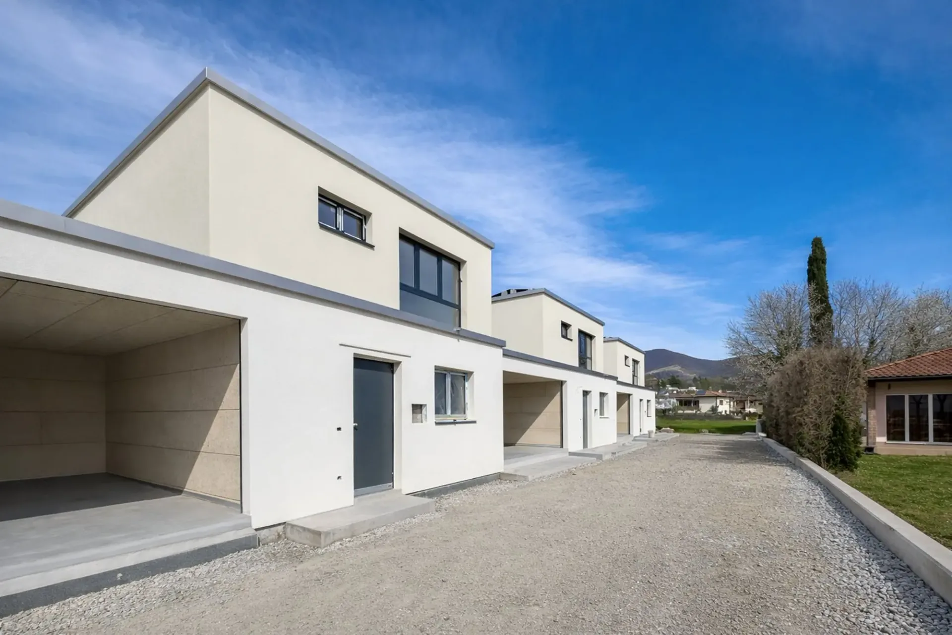 Moderne Einfamilienhaus 5.5 Zimmer in Stabio