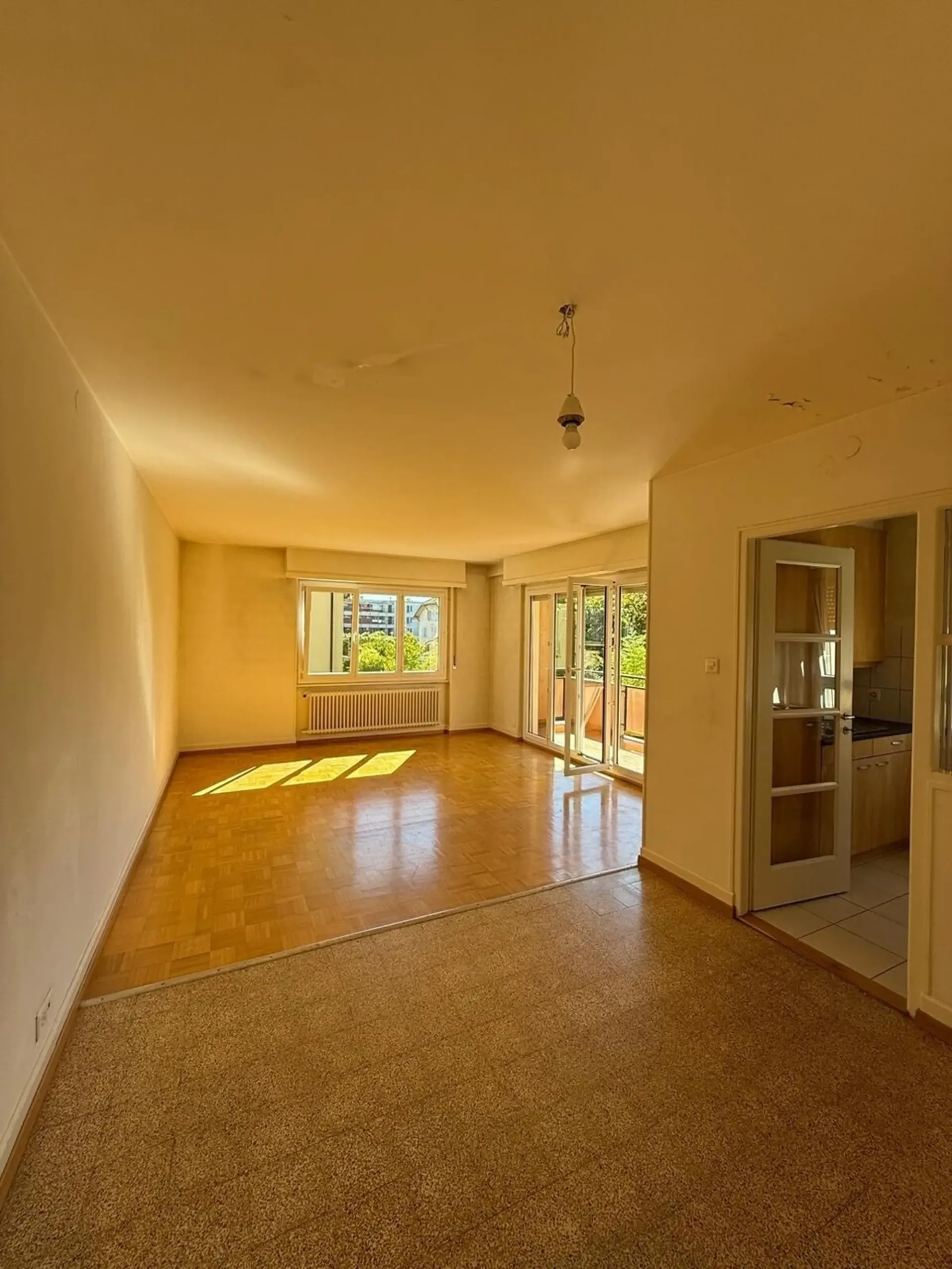 Appartamento di due e mezzo locali al primo piano in un quartiere tranquillo