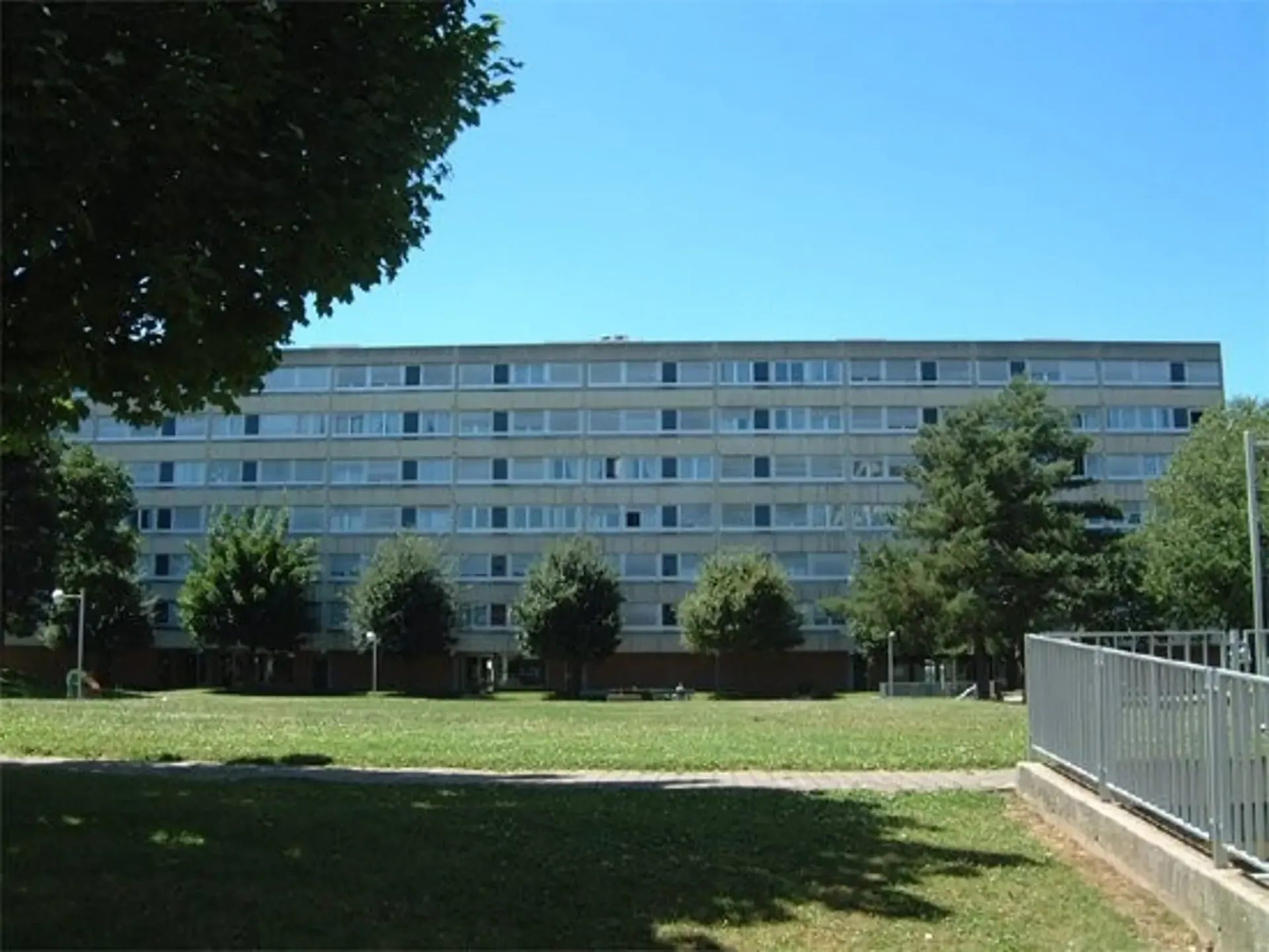 Wohnung 3 Zimmer, 1217 Meyrin