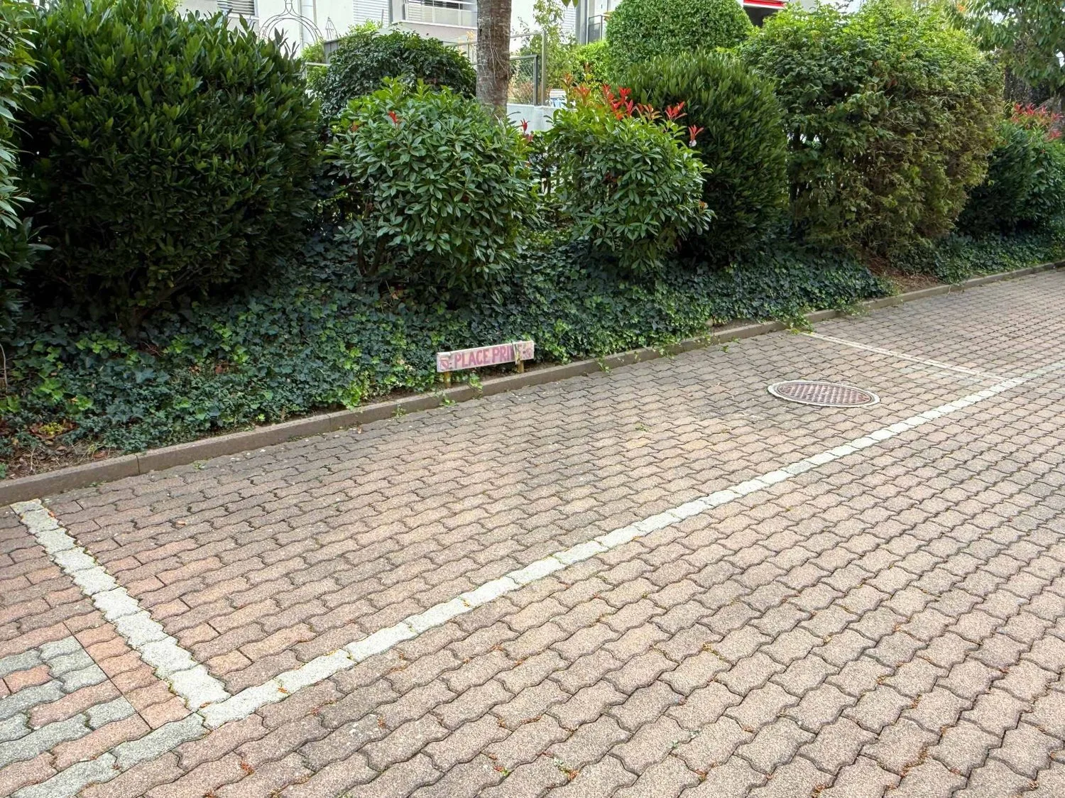 Lausanne 1010 - Äußerer Parkplatz -