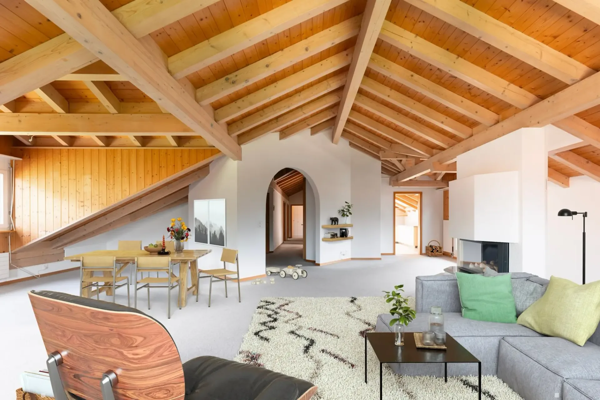 145m² Dachwohnung mit Blick auf Eiger, Mönch und Jungfrau