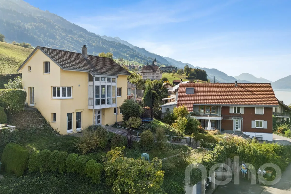 Casa unifamiliare di 6,5 locali con studio annesso e vista sul lago