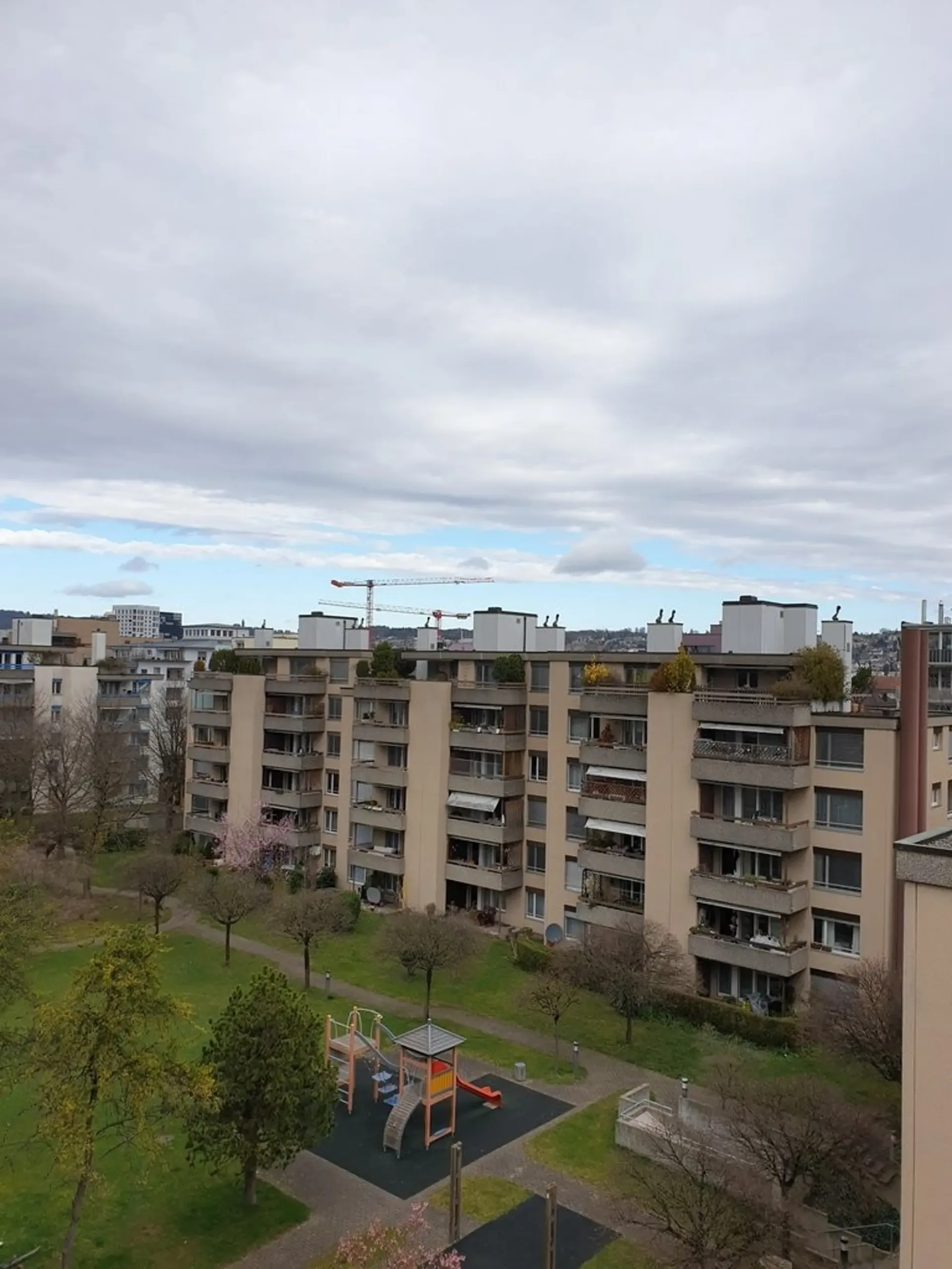 Stanzone per lavori manuali a Zürich Altstetten - Limitato fino al 30.06.2027