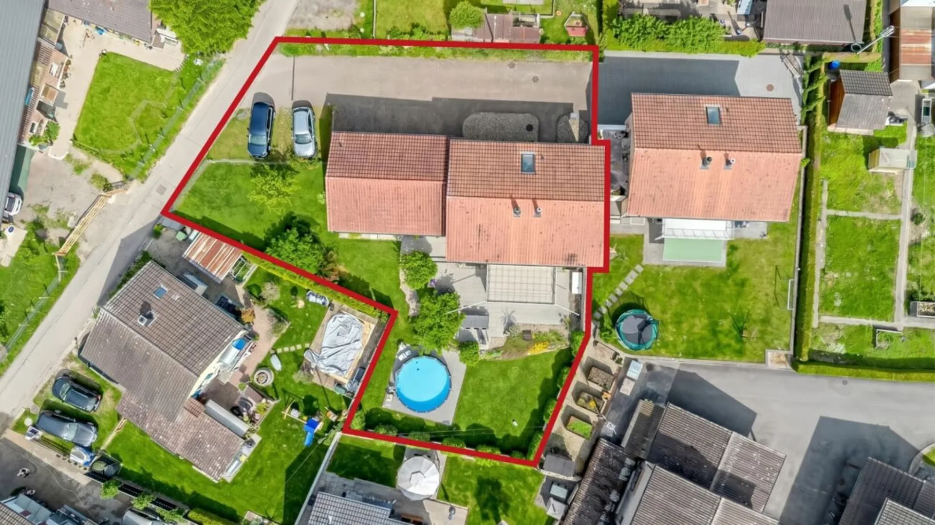Maison unifamiliale avec beaucoup d'espace et jardin extensif