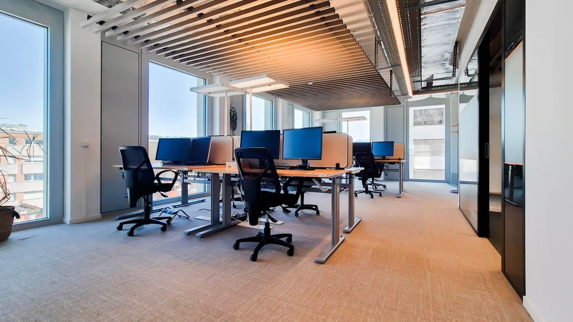 Moderne Bürofläche von 285 m² – 28 ausgestattete Arbeitsplätze
