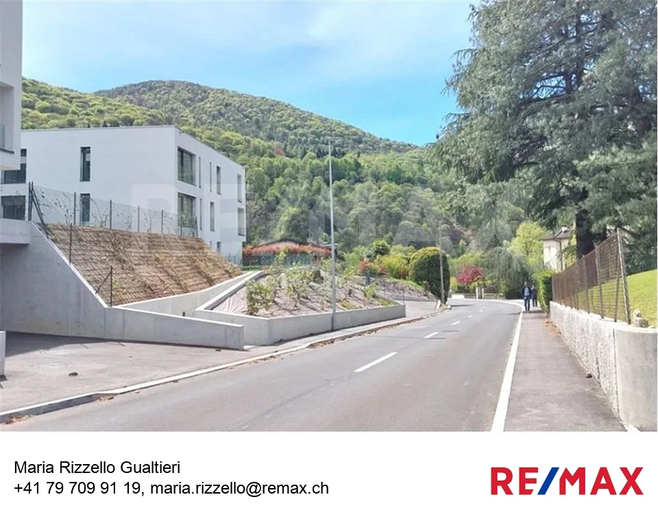 Appartement moderne 2,5 pièces avec jardin et parking