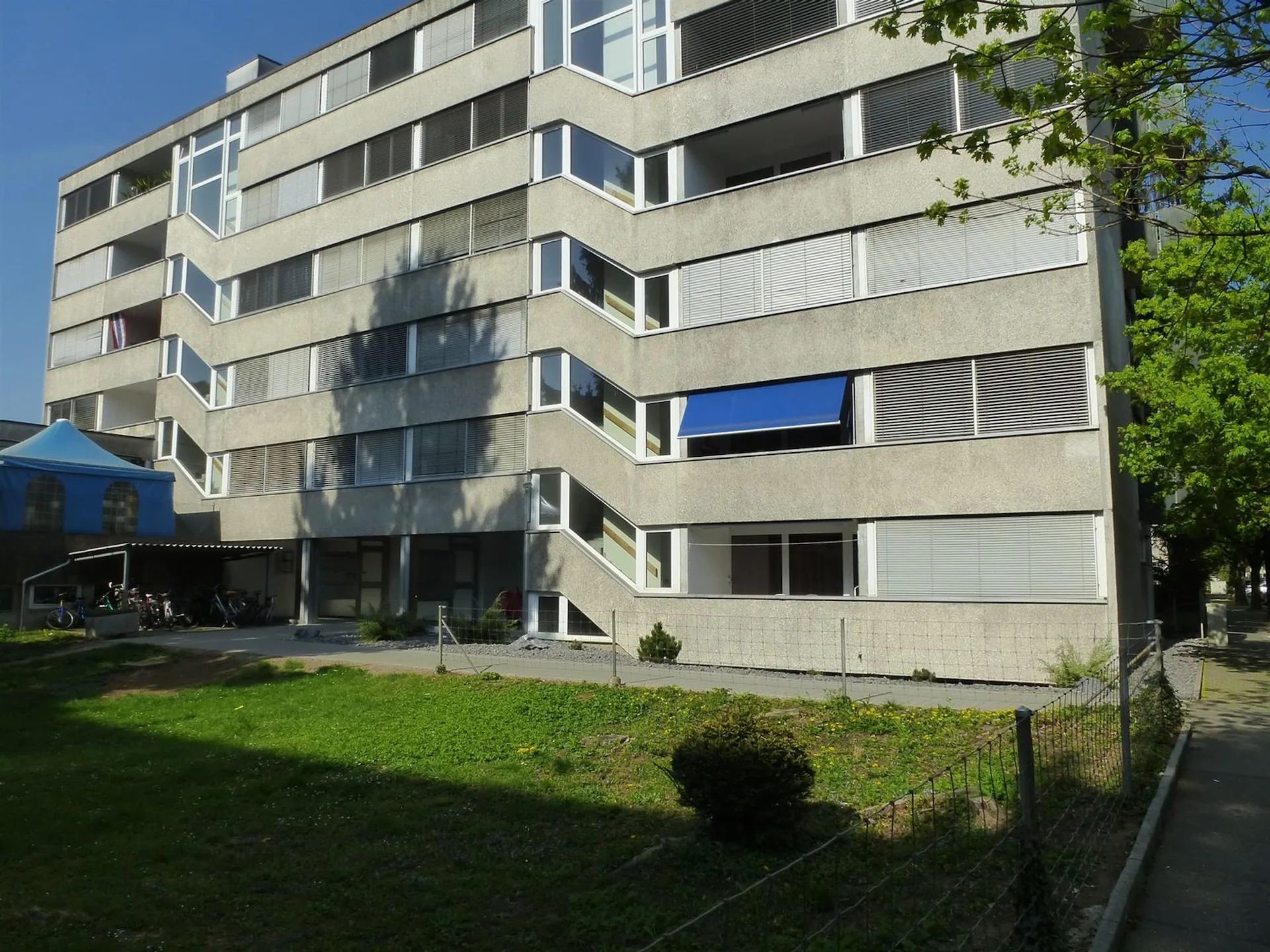 Helle 3 1/2-Zimmerwohnung mit Balkon sucht Nachmieter
