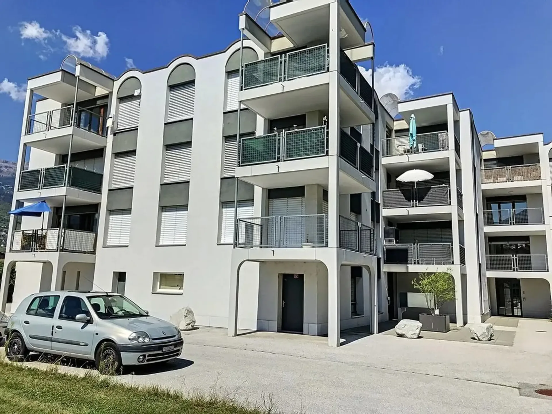 Charmanter 4.5-Zimmer-Wohnung in Chalais mit schnellem Zugang zur Autobahn und Seilbahn
