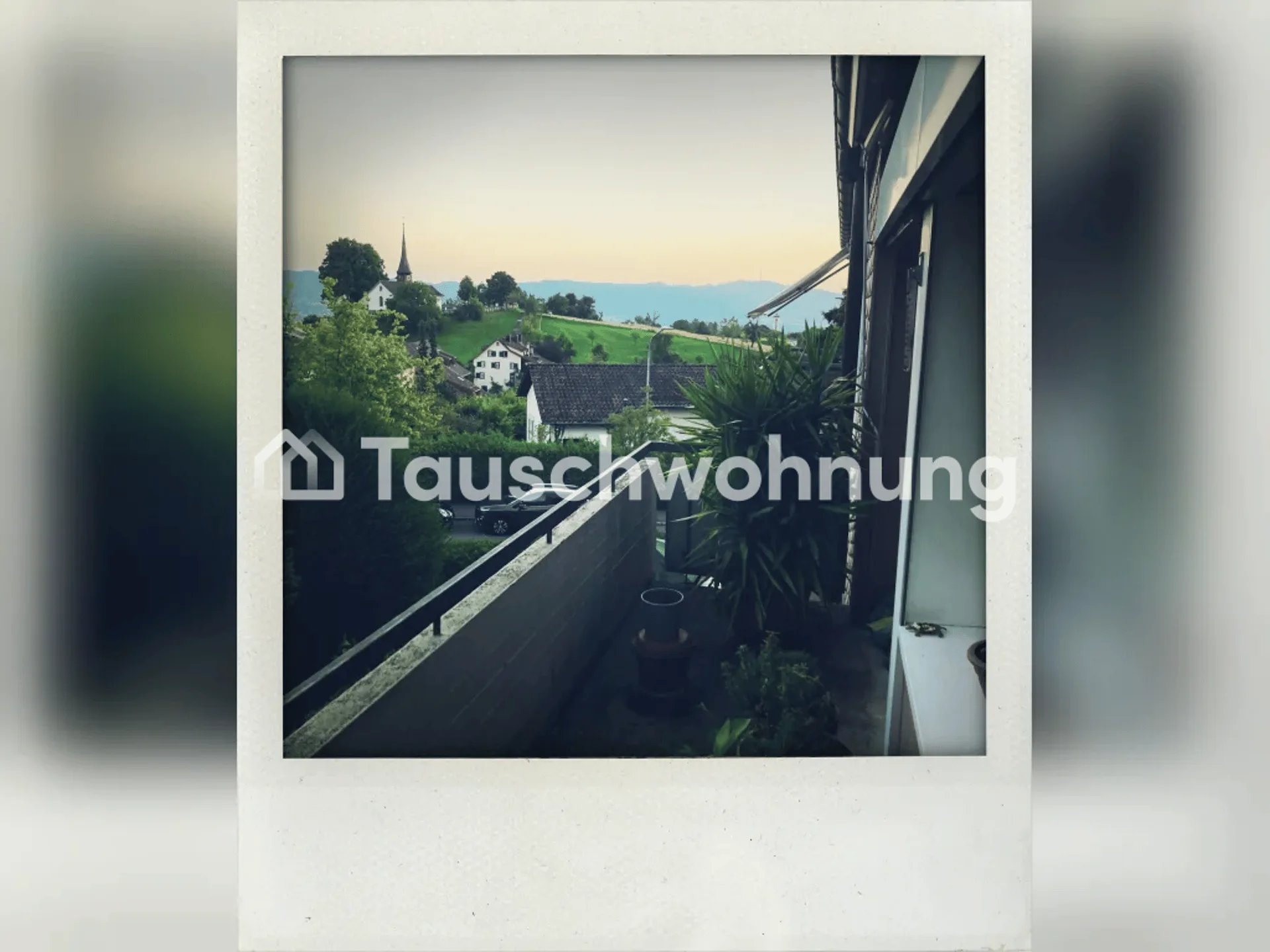 1 Zi.-Wohnung, 40m2 - grosser Balkon, hell, 2. Stock