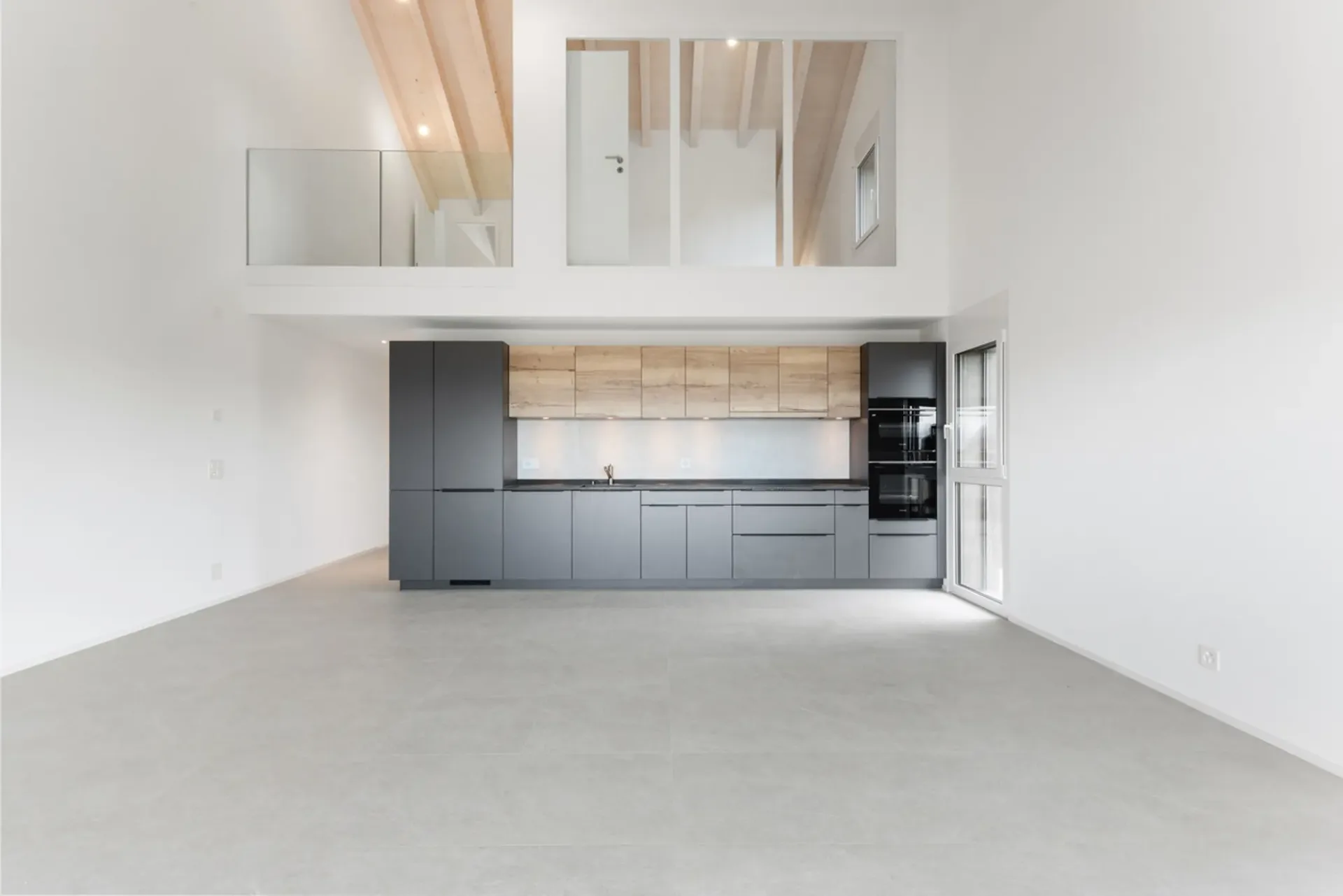 Wohnung mit 5.5 Zimmern im Dachgeschoss in Prévonloup