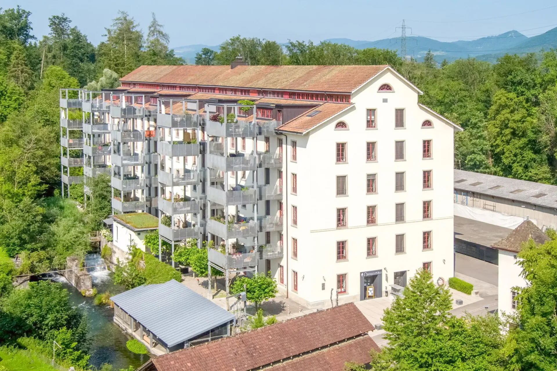 Exklusive 4.5-Zimmer-Dach-Loft auf 2 Etagen – Trendiges Wohnen mit Stil