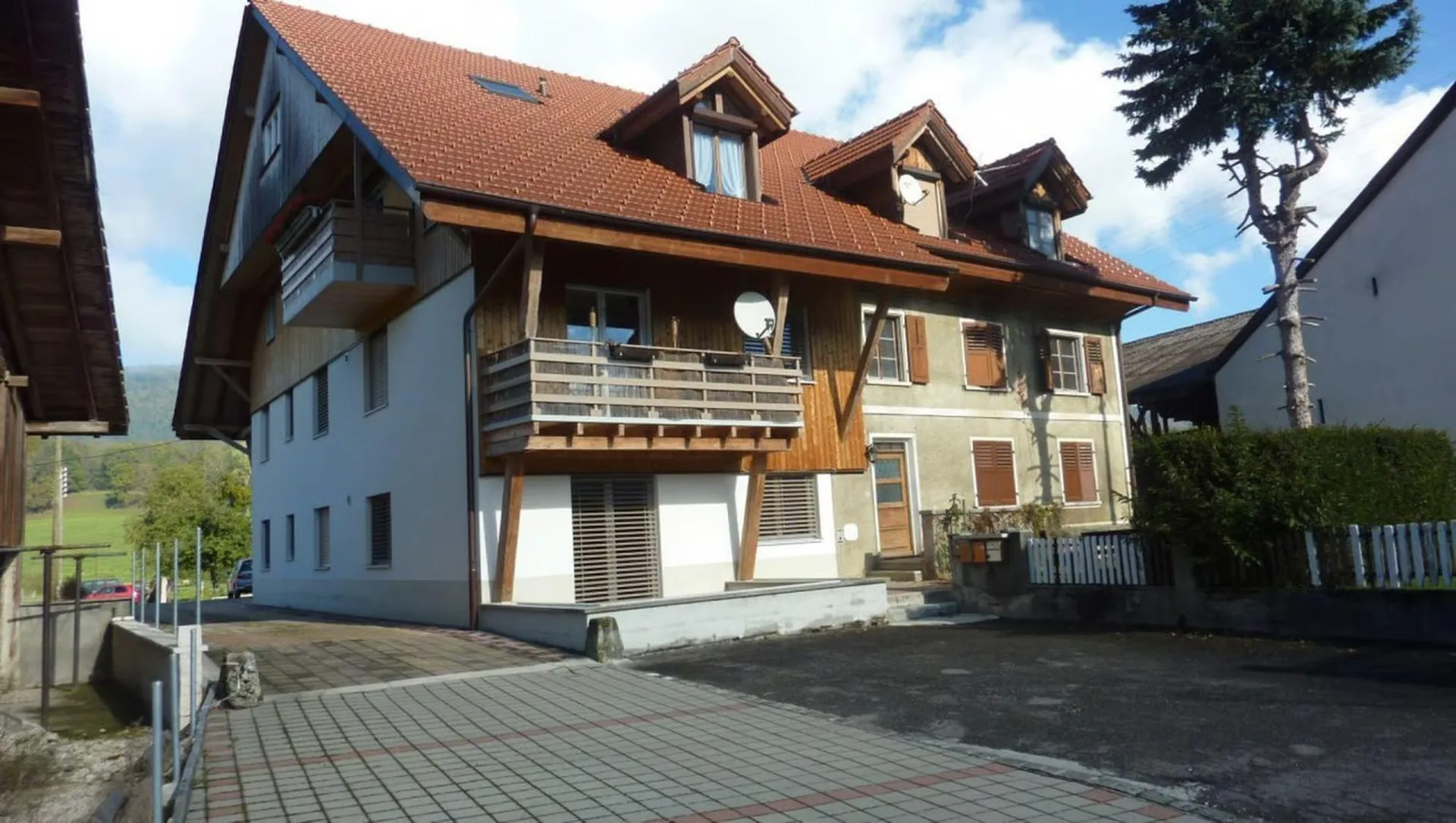 Wohnung mit 3.5 Zimmern im Herzen eines Dorfes auf dem Land *1 Netto-Miete kostenlos*
