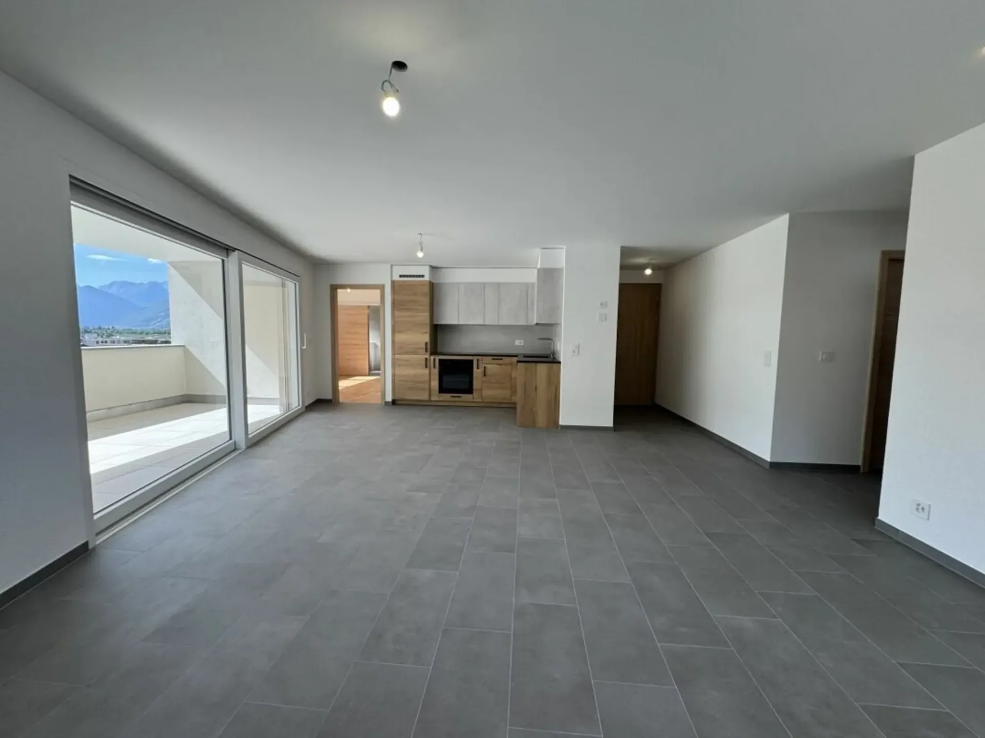 Neue 4.5-Zimmer-Wohnung im Zentrum von Riddes