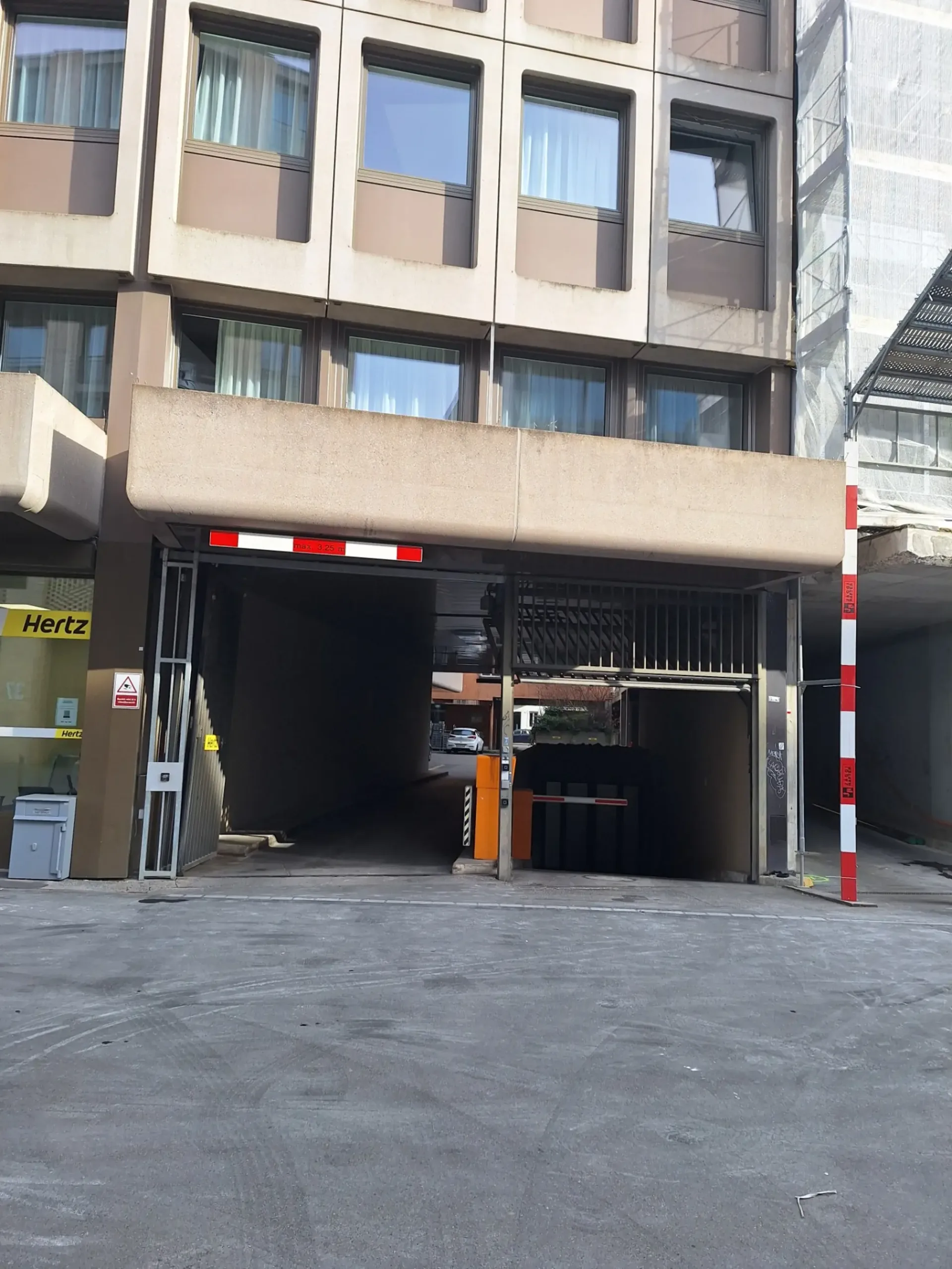 Einstellplätze beim Hauptbahnhof zu vermieten