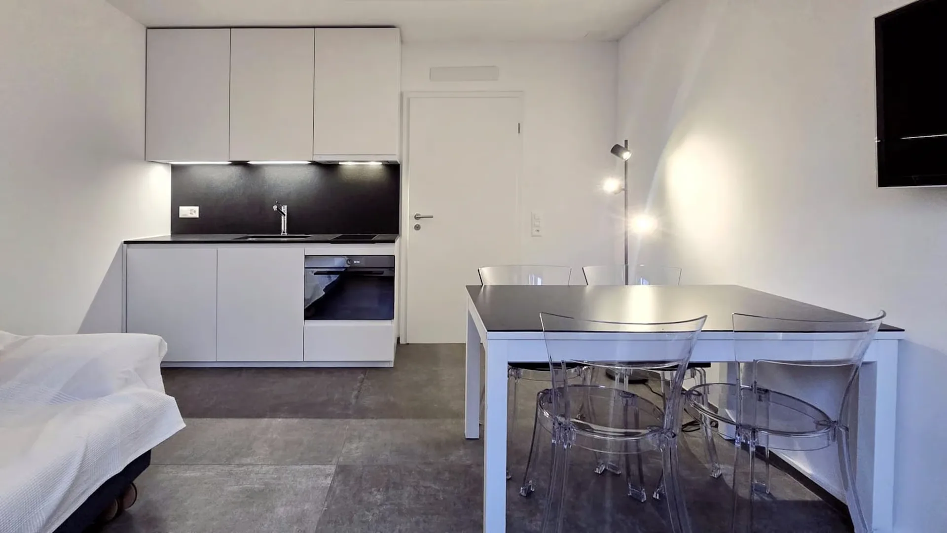 Zweieinhalb-Zimmer-Wohnung möbliert im Zentrum, Locarno