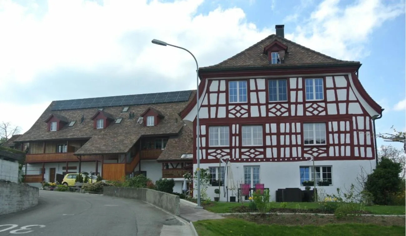 Appartement de jardin avec charme historique