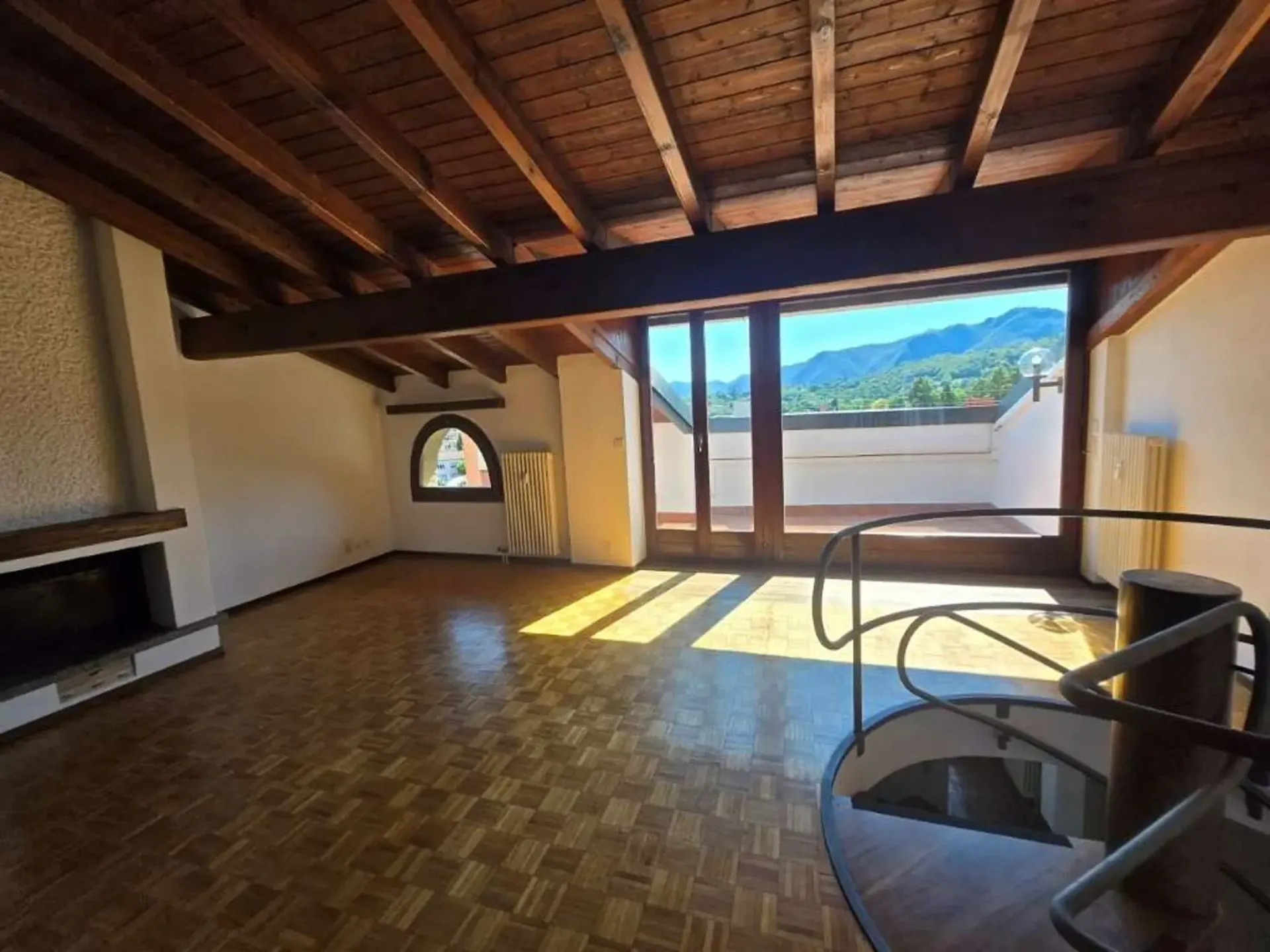 Agno, Miete Duplex 5 Zimmer mit Terrassen