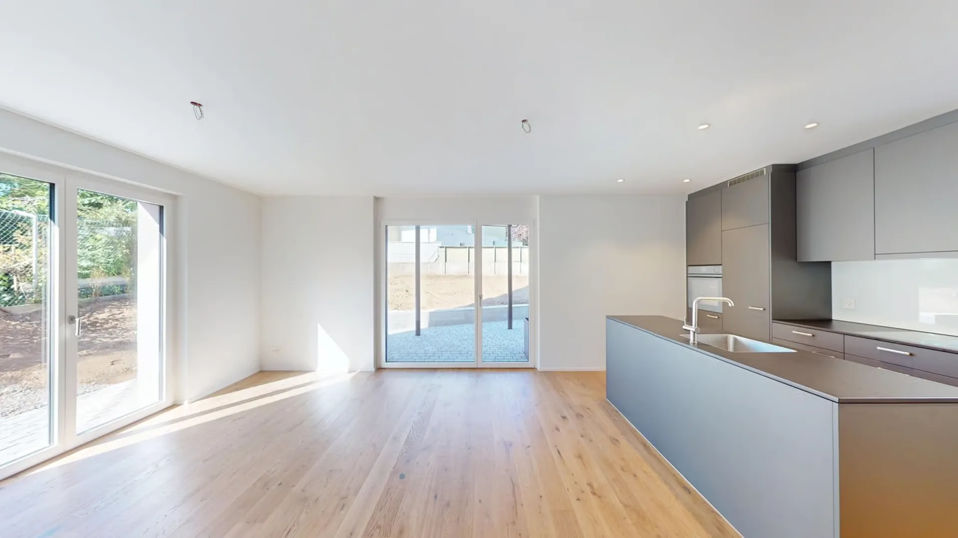 Erstvermietung 4.5 Zimmer-Maisonette-Wohnung ca. 110 m² in 2-Familienhaus