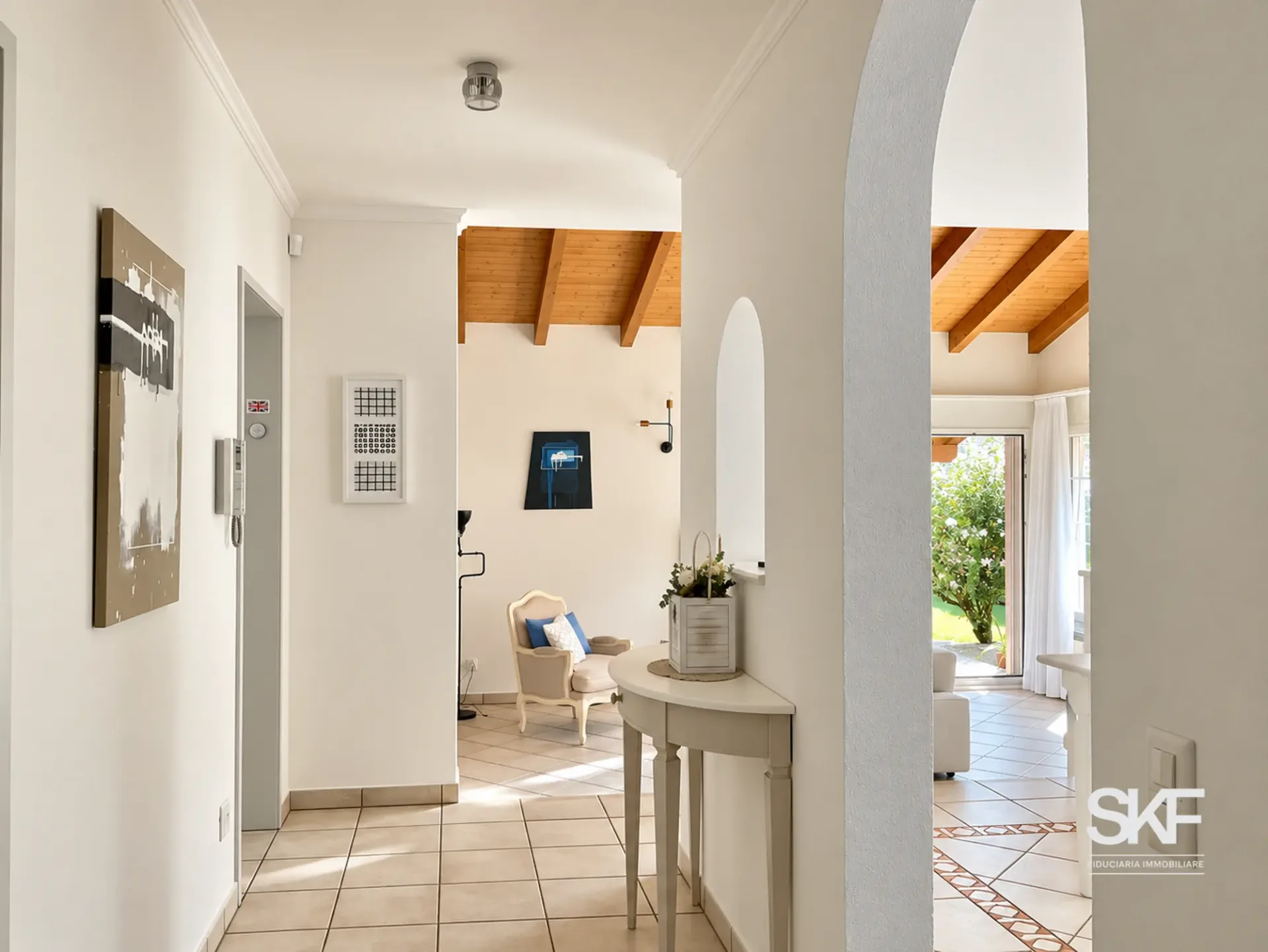 SAN PIETRO DI STABIO - WUNDERBARES EINFAMILIENHAUS