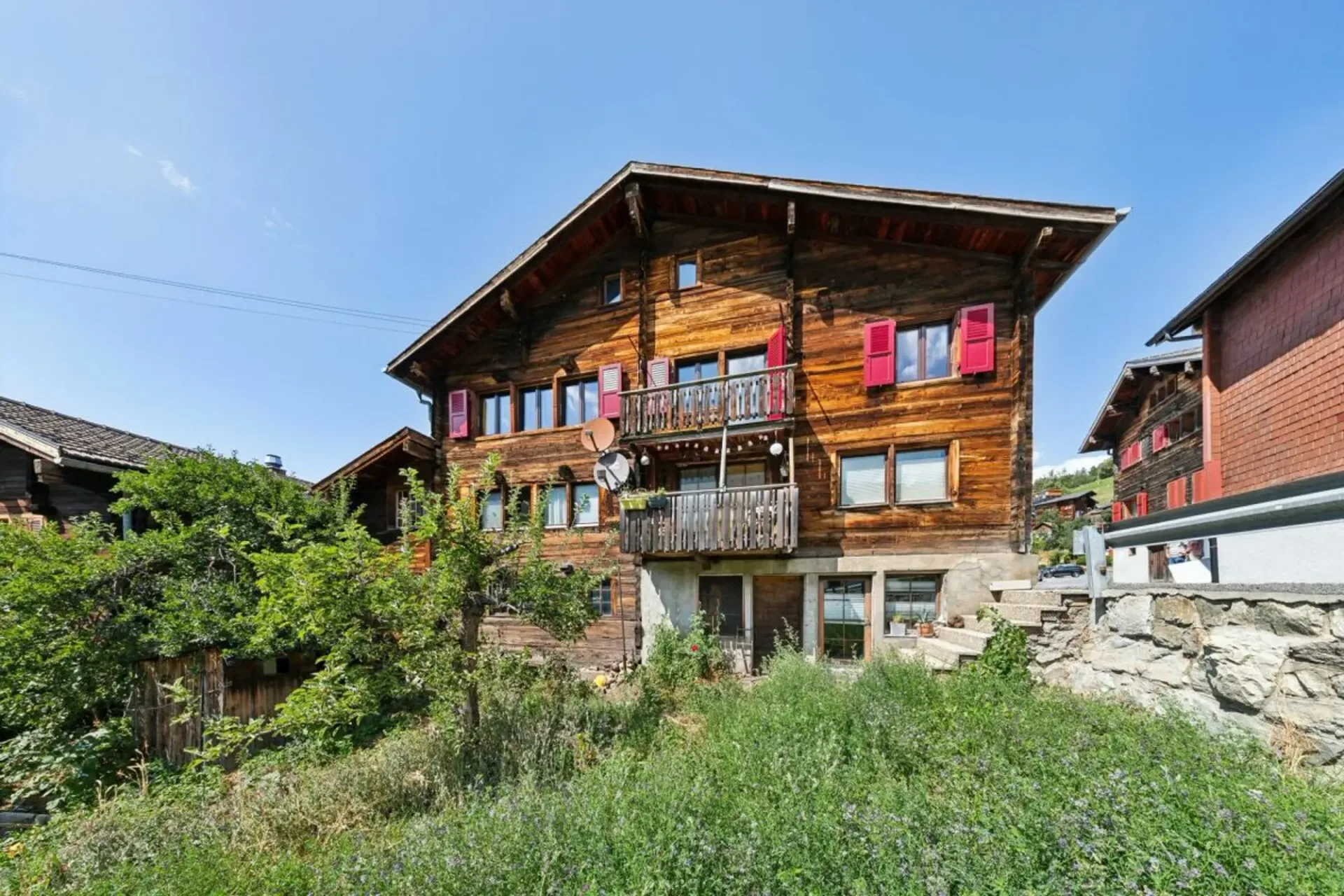 Appartement cosy de 3,5 pièces avec réserve d'expansion à Bürchen VS