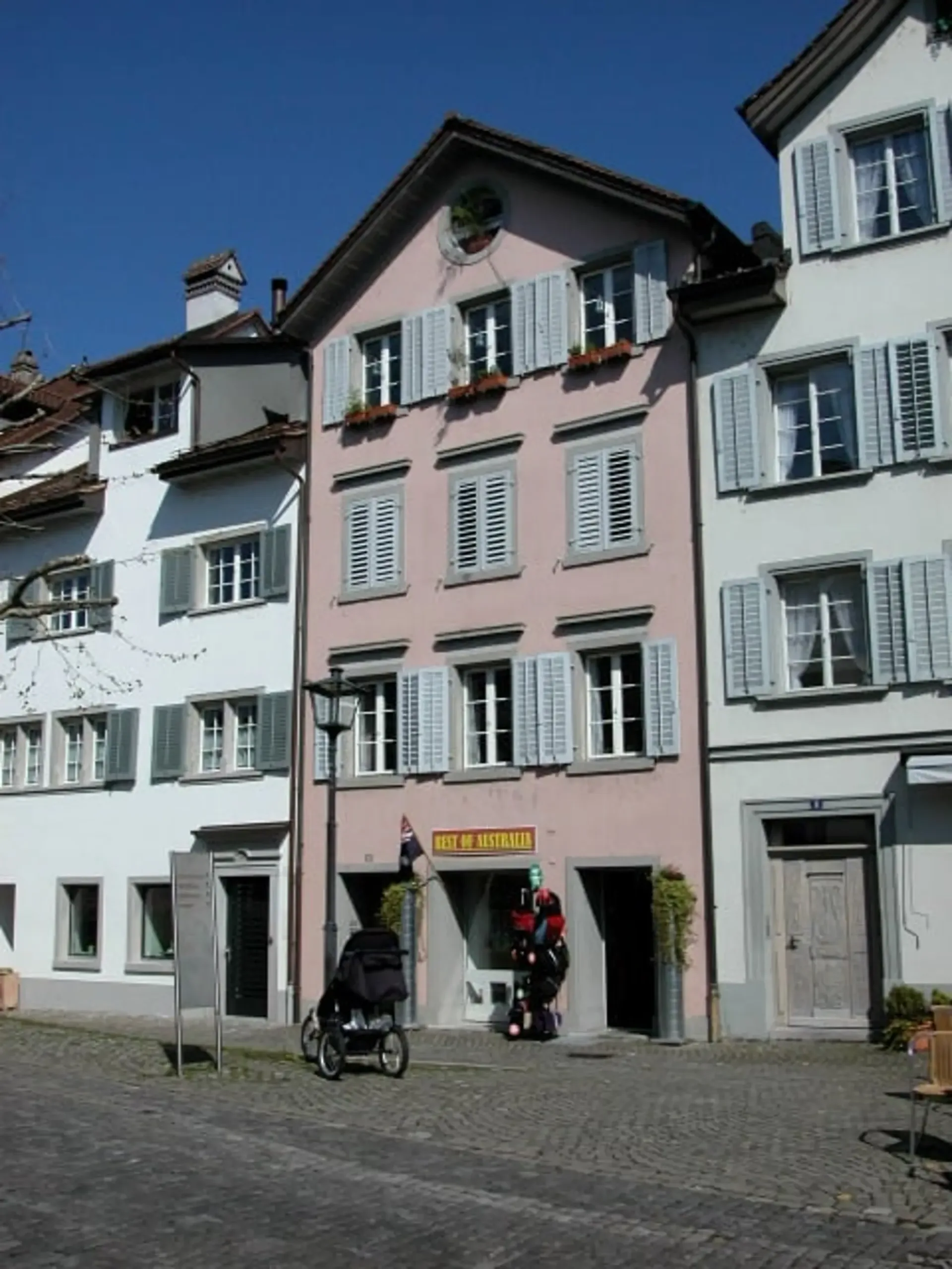 Charming retail space in the old town of Rapperswil (133m2)