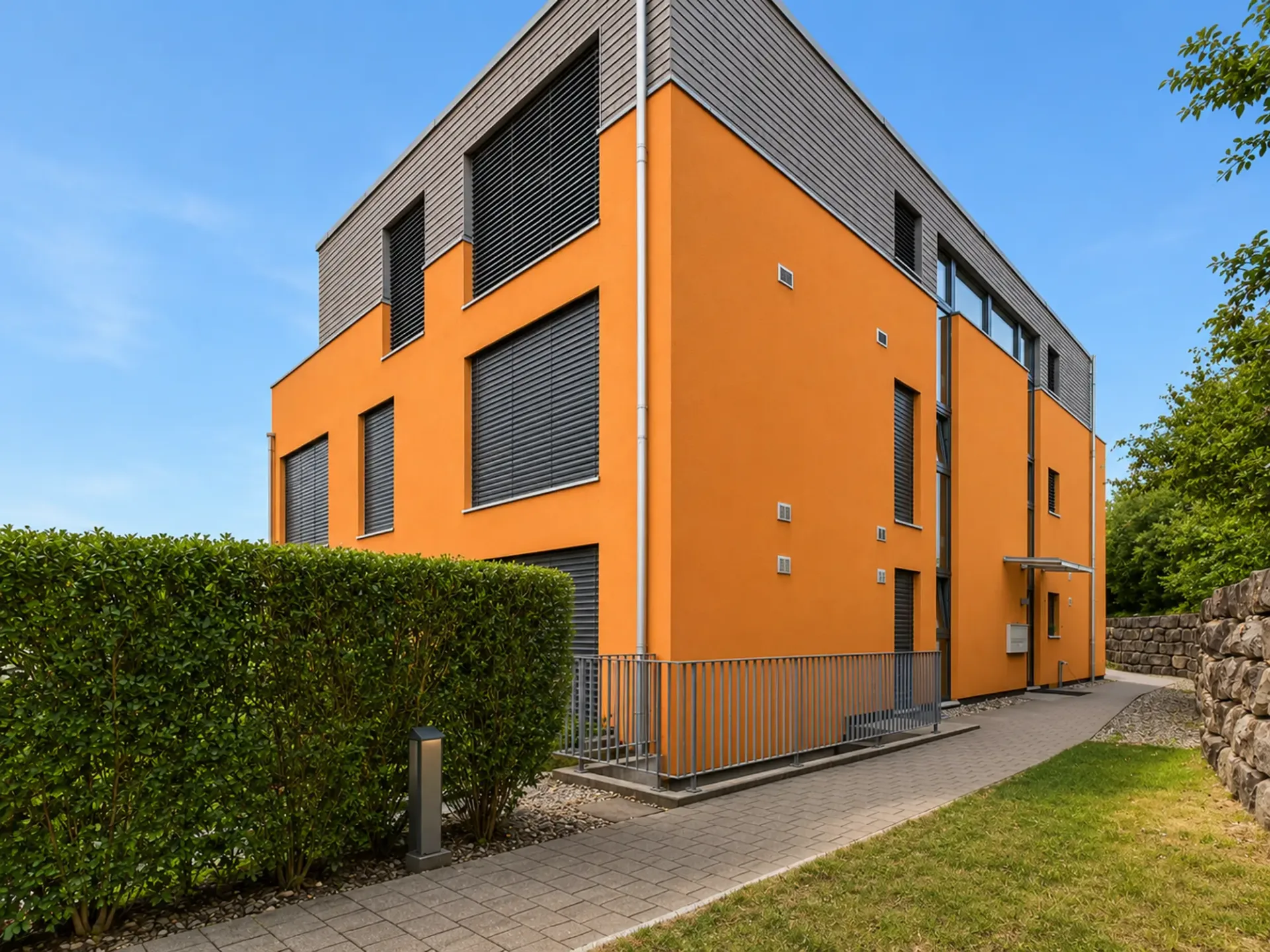 Modernes Wohnen mit Ausbaupotenzial in 3.5 Zimmer – Exklusive Eigentumswohnung in Zwingen