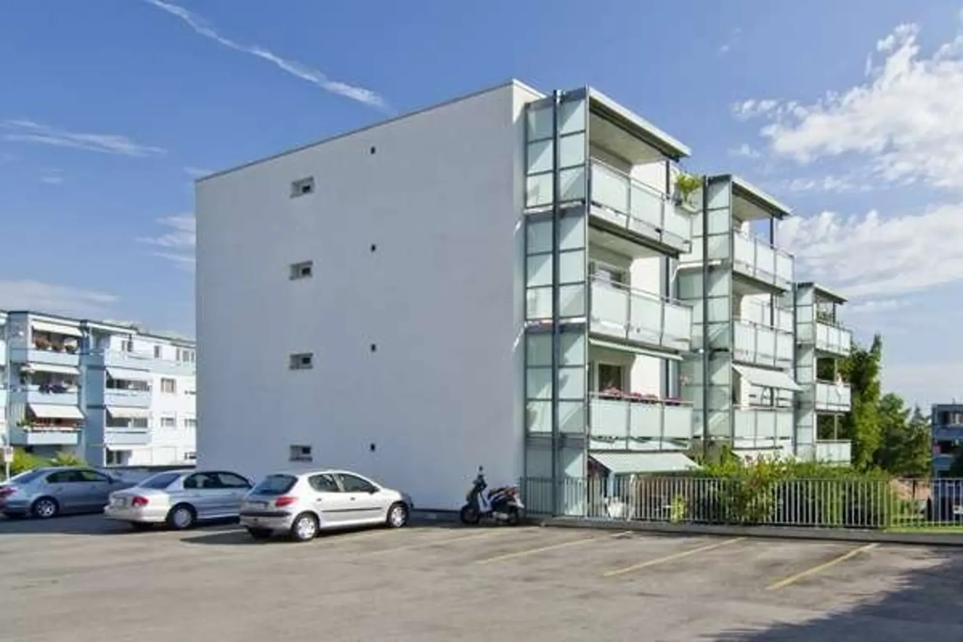 Charmante 2.5 Zimmer-Wohnung im Erdgeschoss mit Terrasse