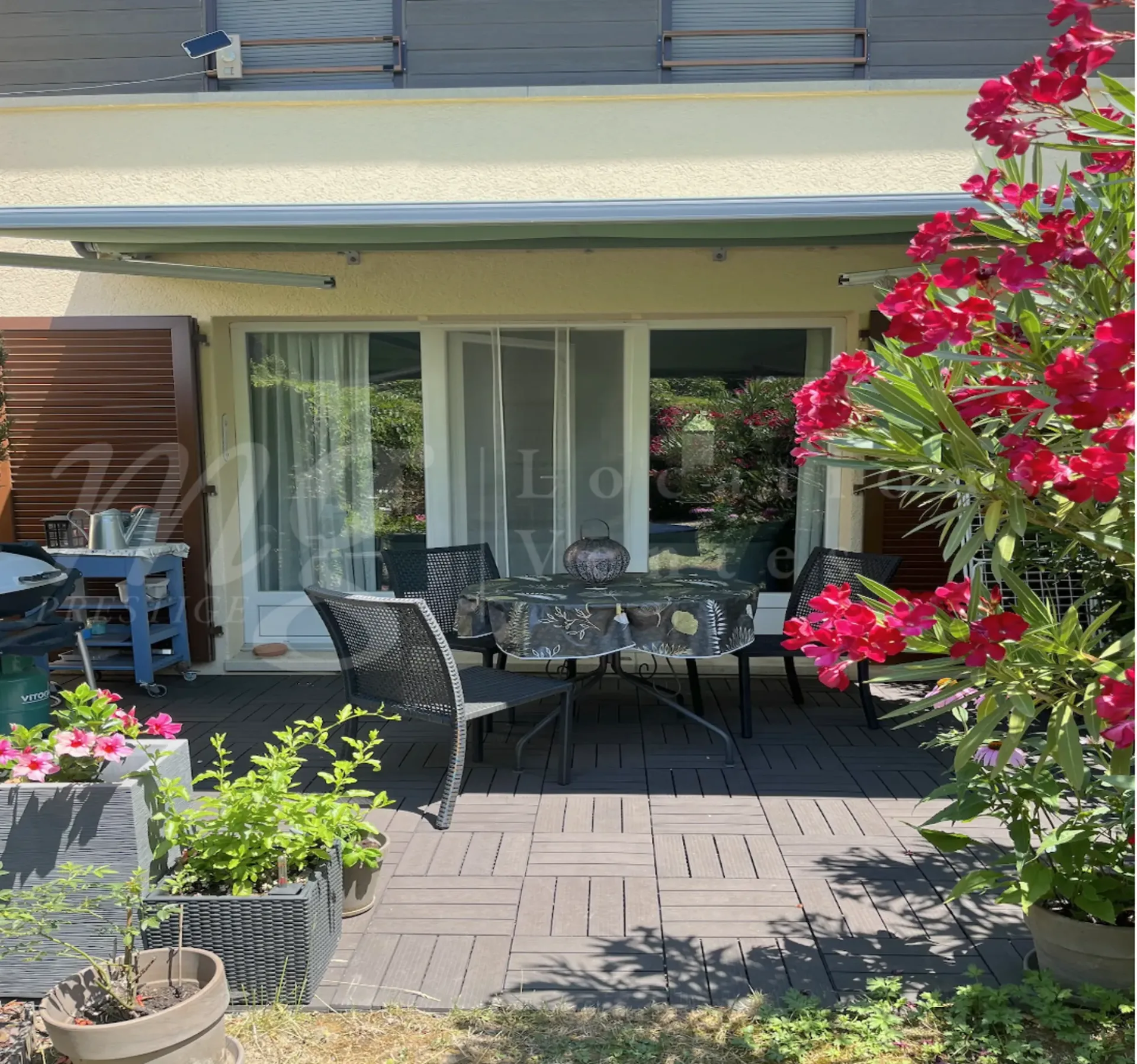 RARISSIME !! TRES BELLE MAISON DE 7 PIECES DE 170 m2 env AVEC JARDIN SUD + PARC PRIVATIF DE 1500 m2 ET TENNIS COURT!!